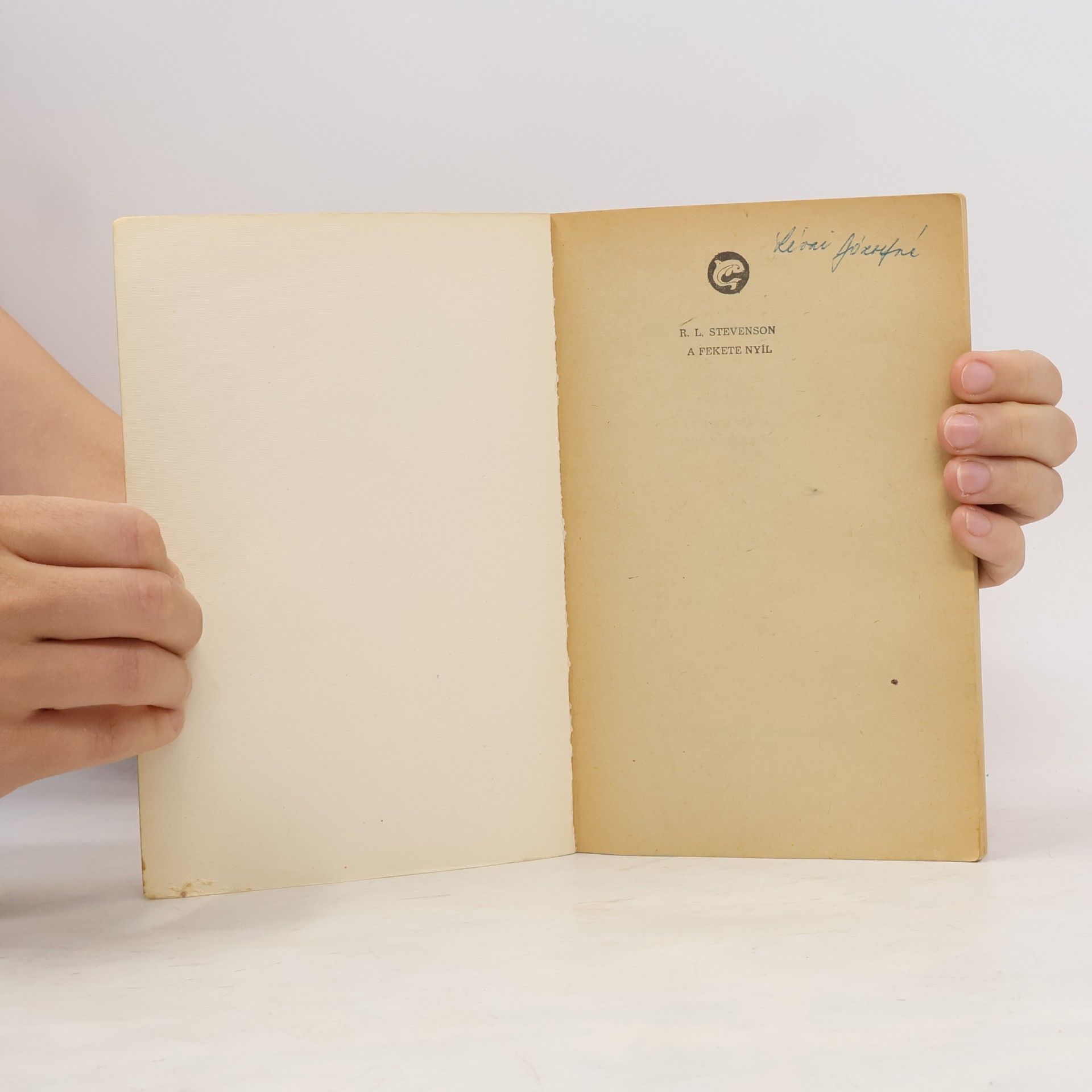 Robert Louis Stevenson A fekete nyíl