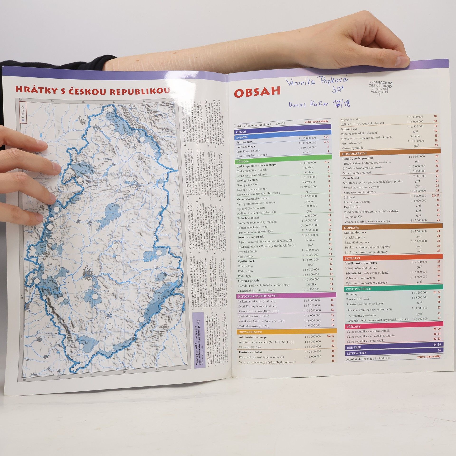 Auteurscollectief Česká republika školní atlas pro základní školy a víceletá gymnázia