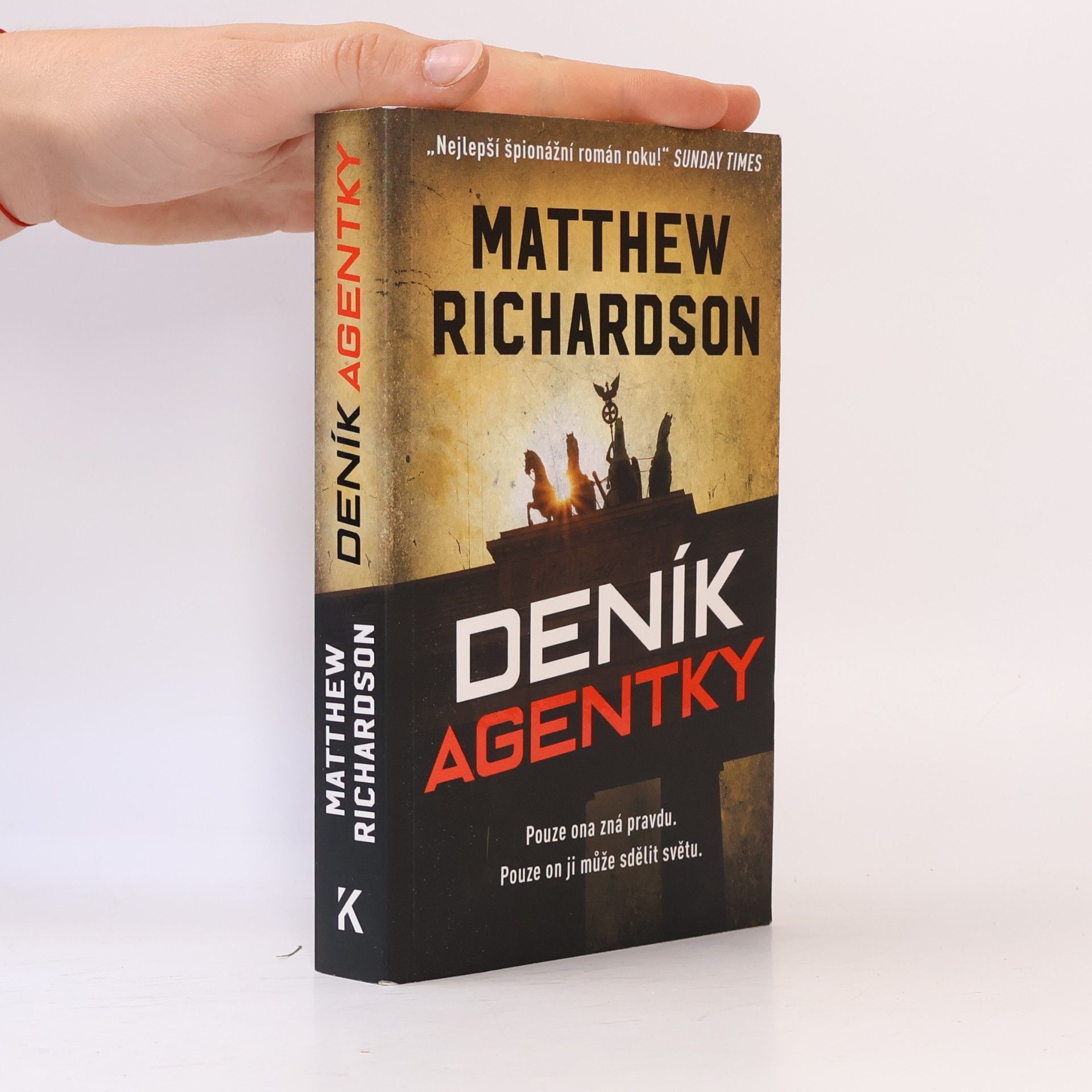 Matthew Richardson Deník agentky
