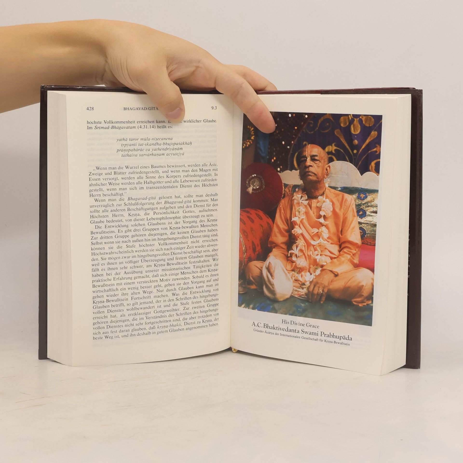 Šrí Šrímad A. Č. Bhaktivédanta Swami Prabhupáda Bhagavad-gītā. Wie sie ist