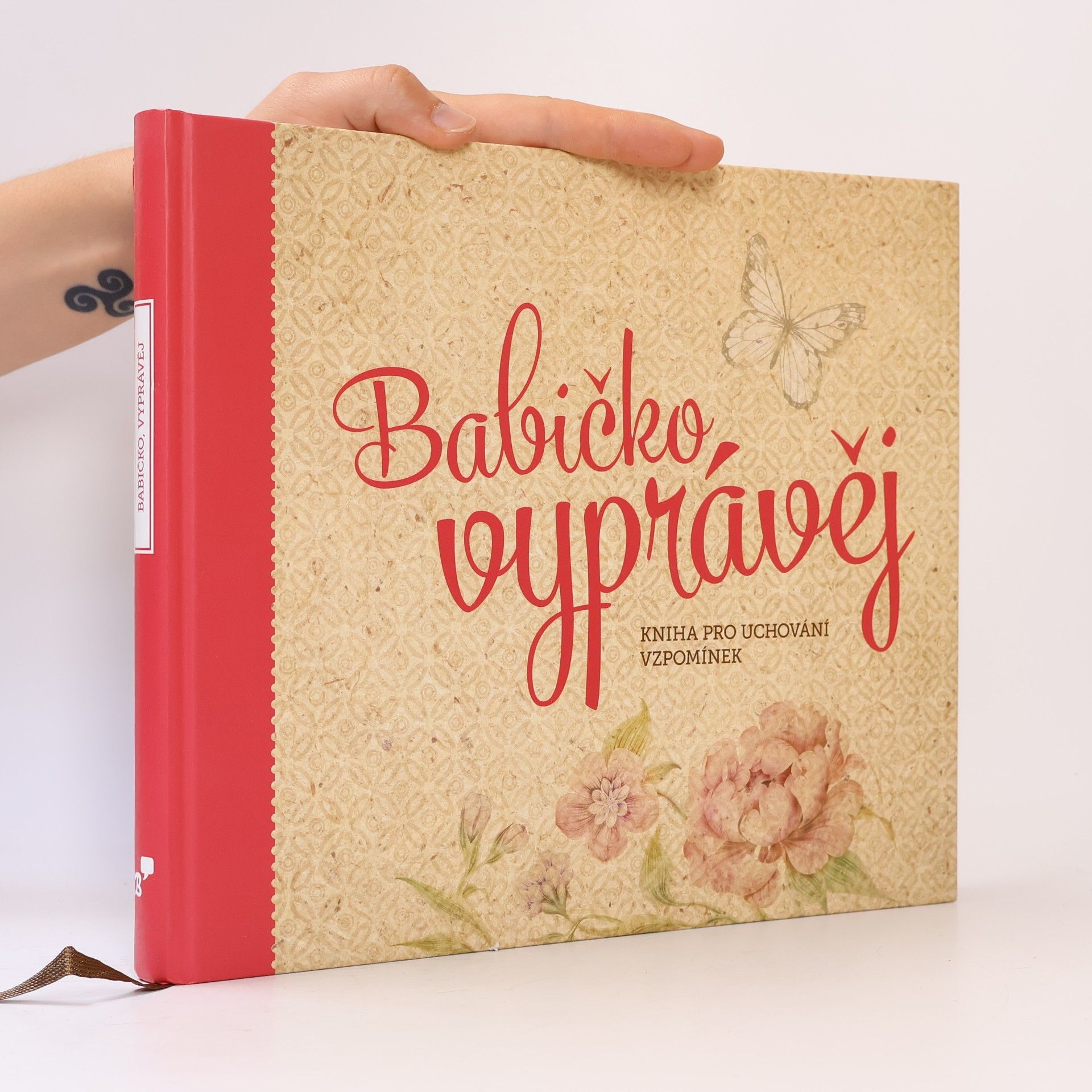 Monika Kopřivová Babičko, vyprávěj: Kniha pro uchování vzpomínek