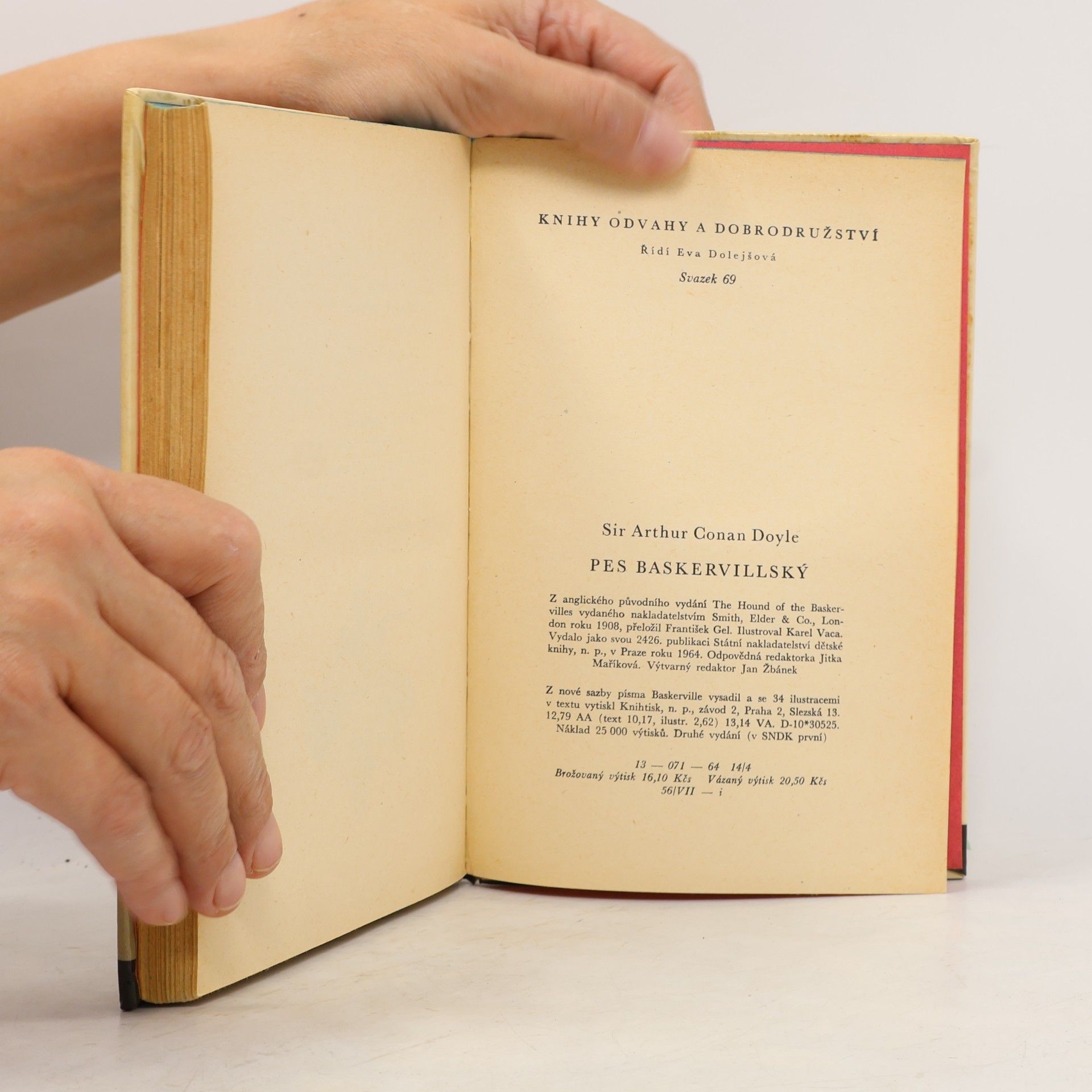 Arthur Conan Doyle Pes Baskervillský