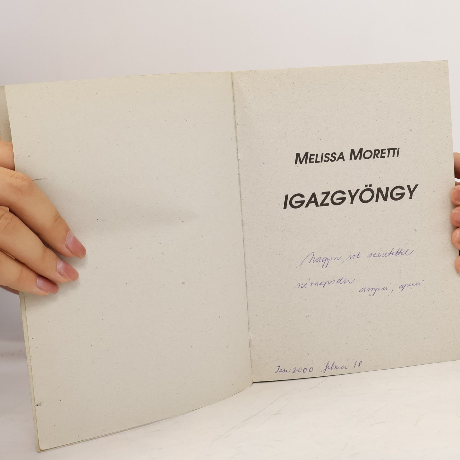 Melissa Moretti Igazgyöngy