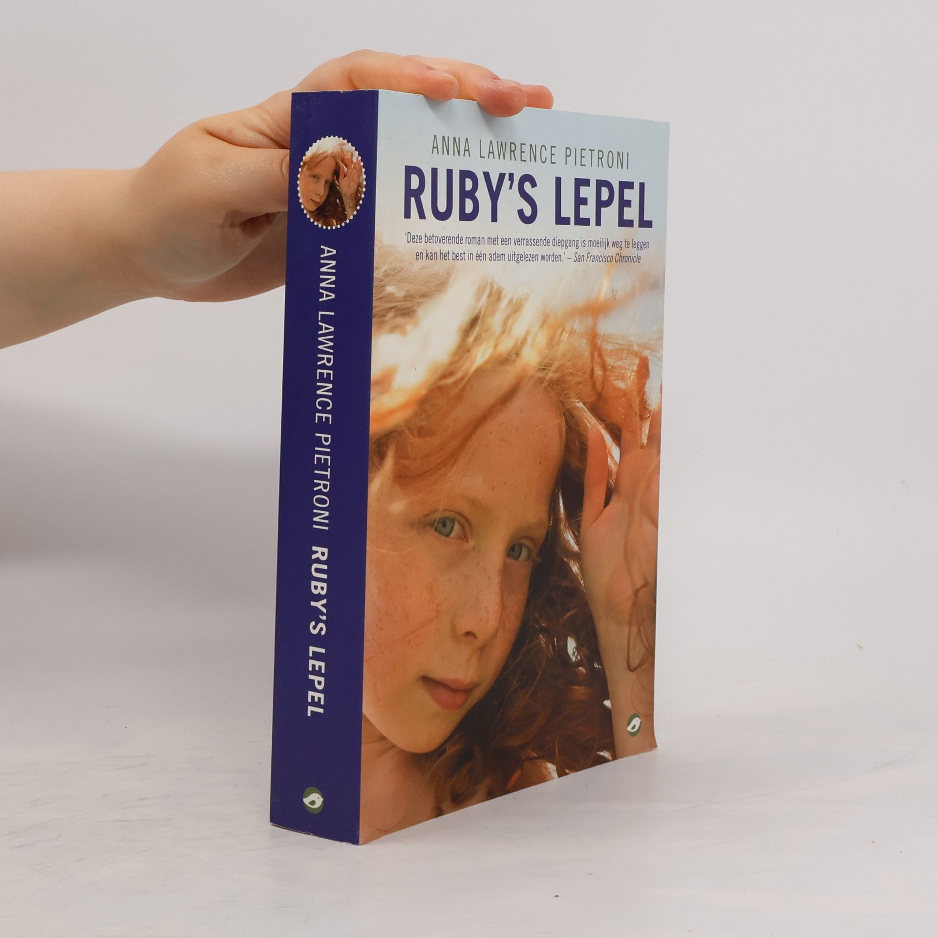 Anna Lawrence Pietroni Ruby's lepel