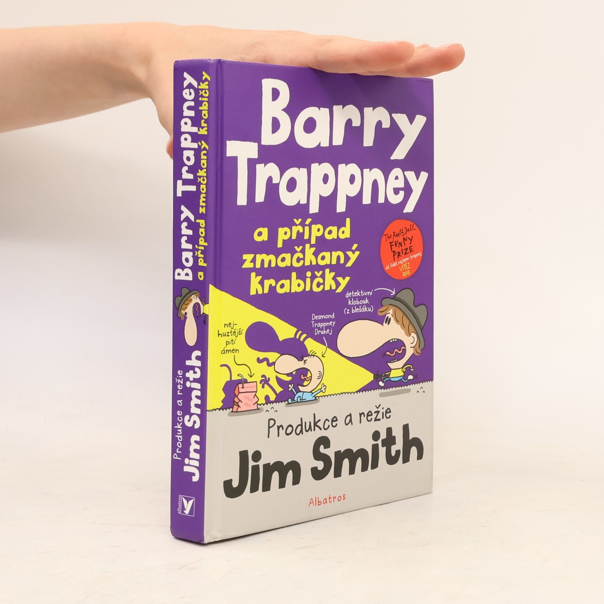 James Smith Barry Trappney a případ zmačkaný krabičky