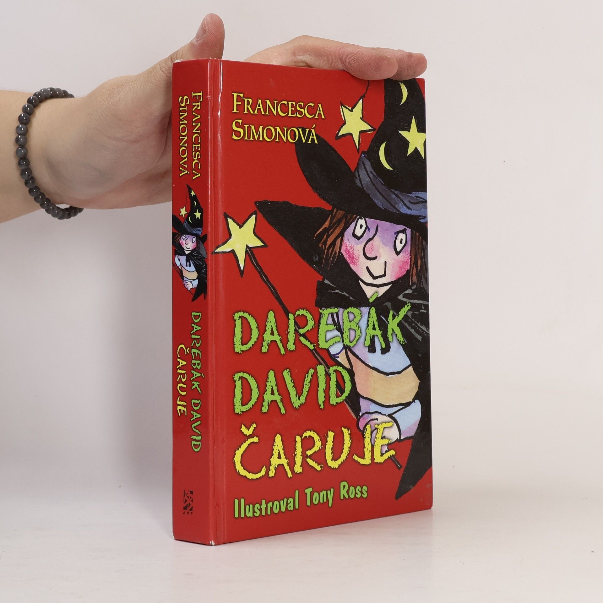 Darebák David čaruje