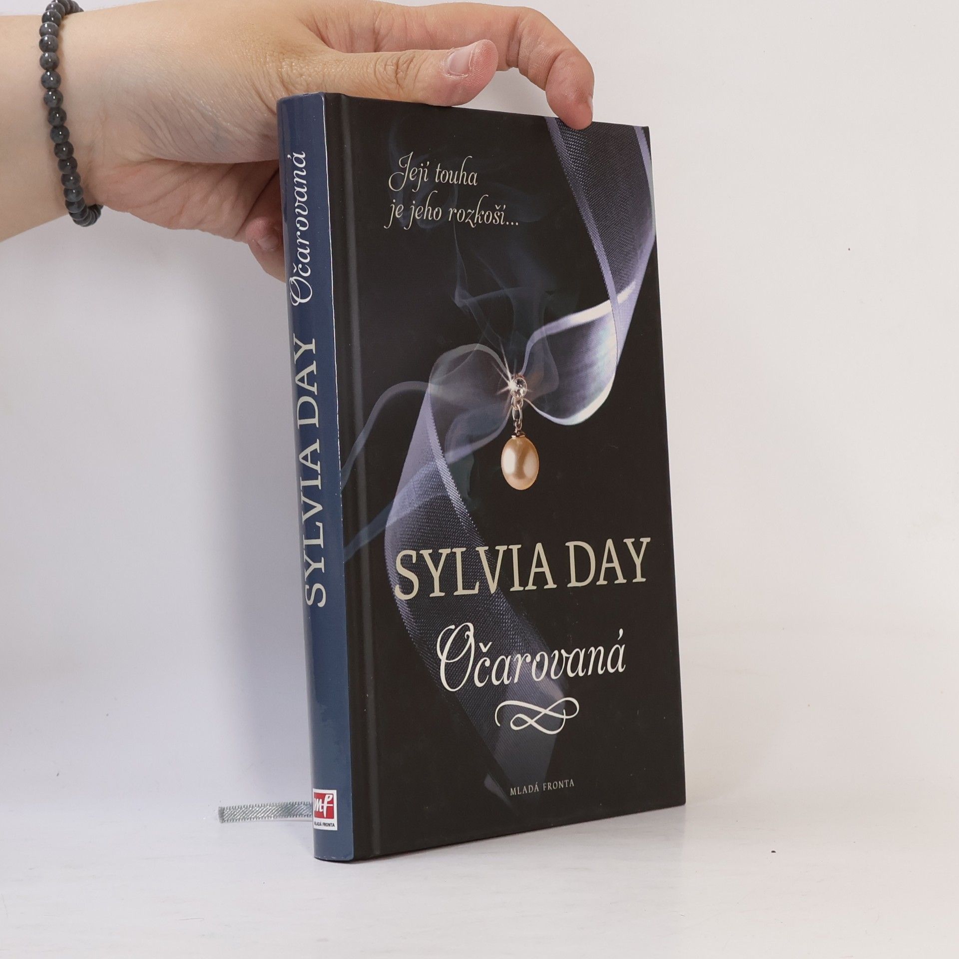 Sylvia Day Očarovaná