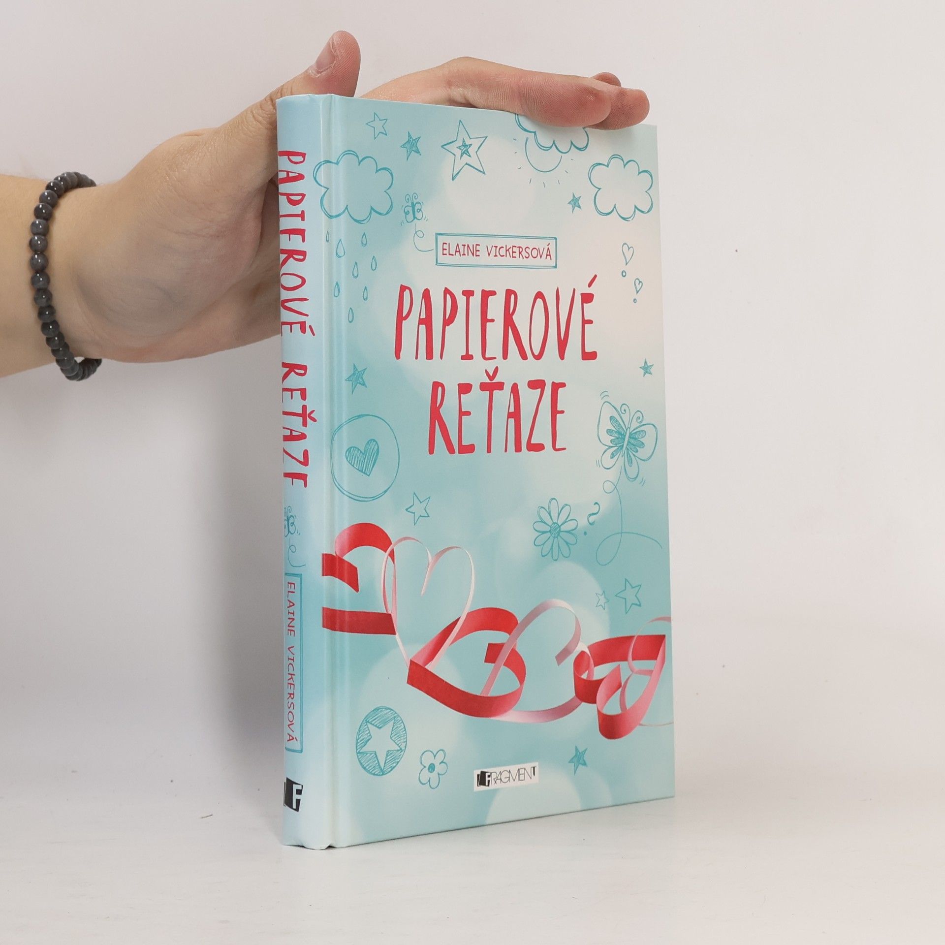 Elaine Vickers Papierové reťaze