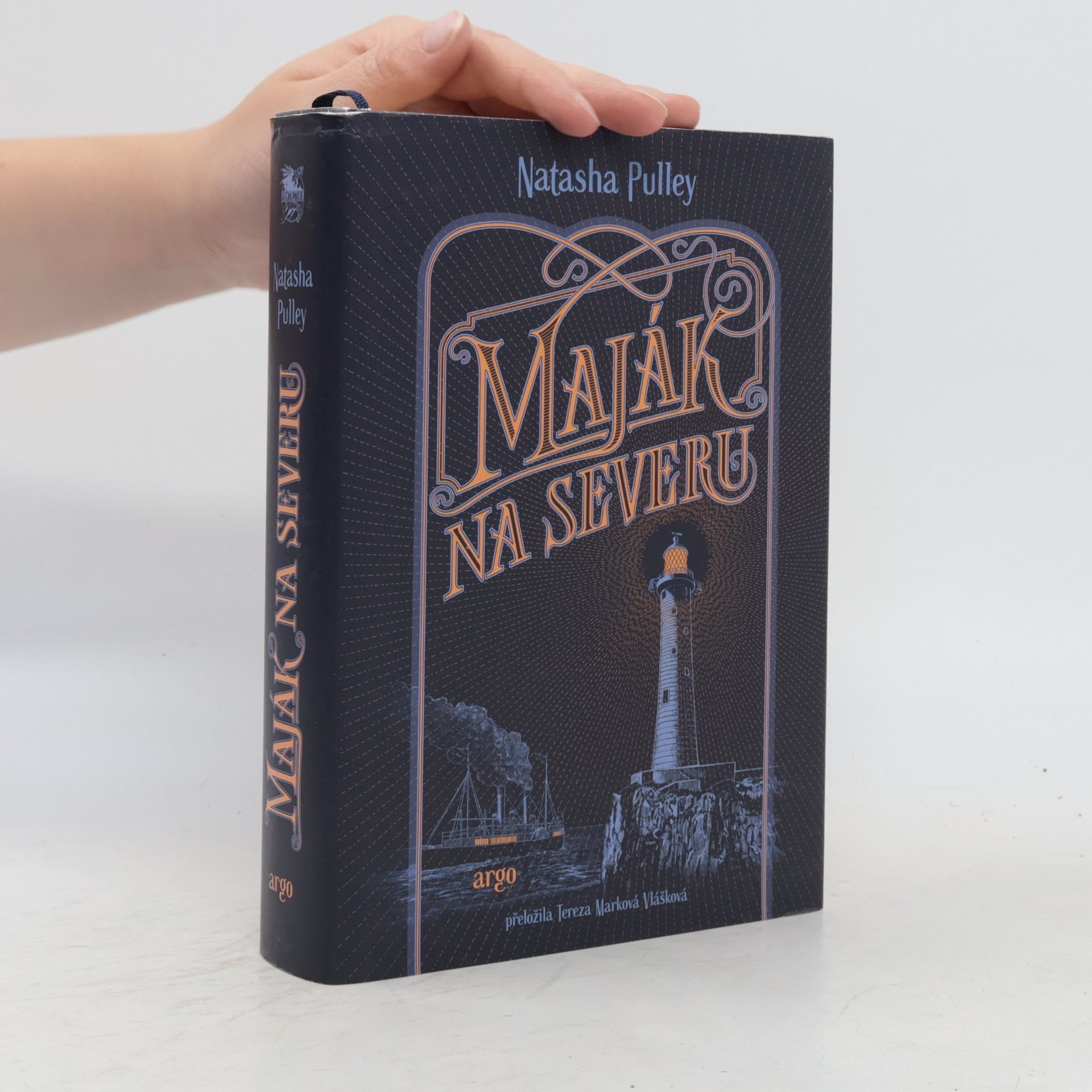 Natasha Pulley Maják na severu