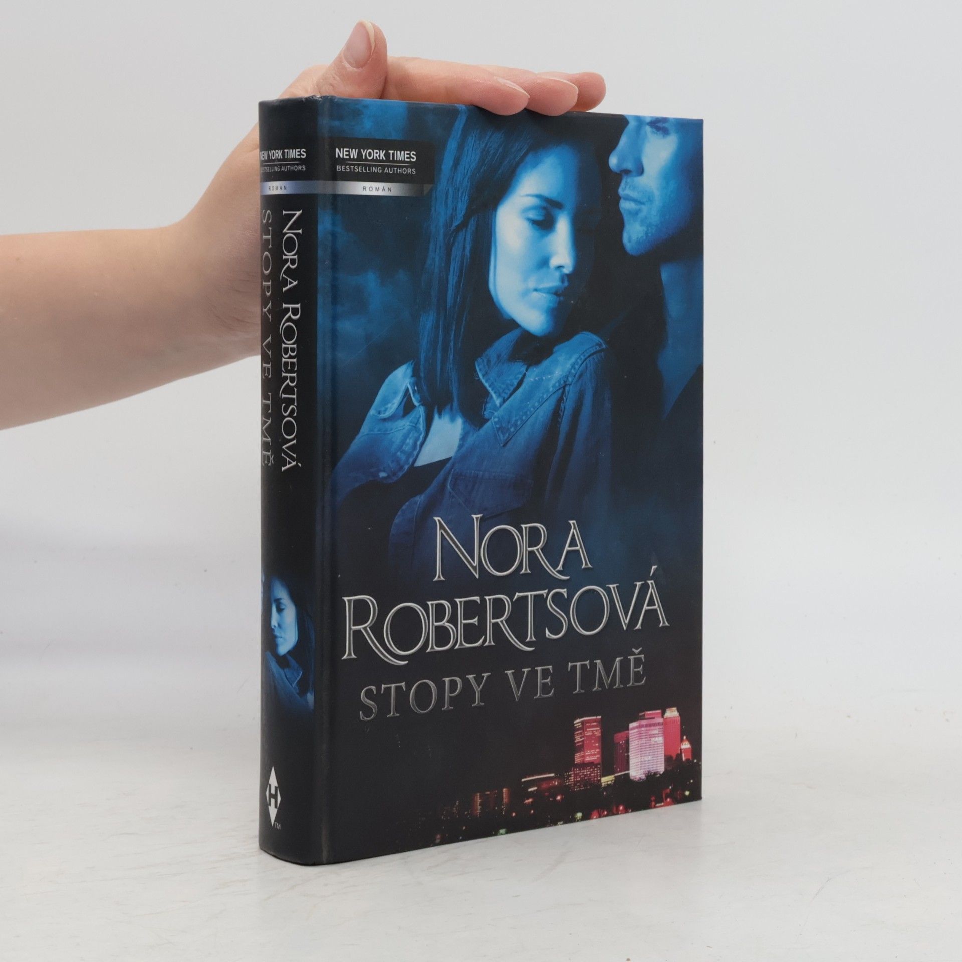 Nora Roberts Stopy ve tmě. Noční stín. Noční dým