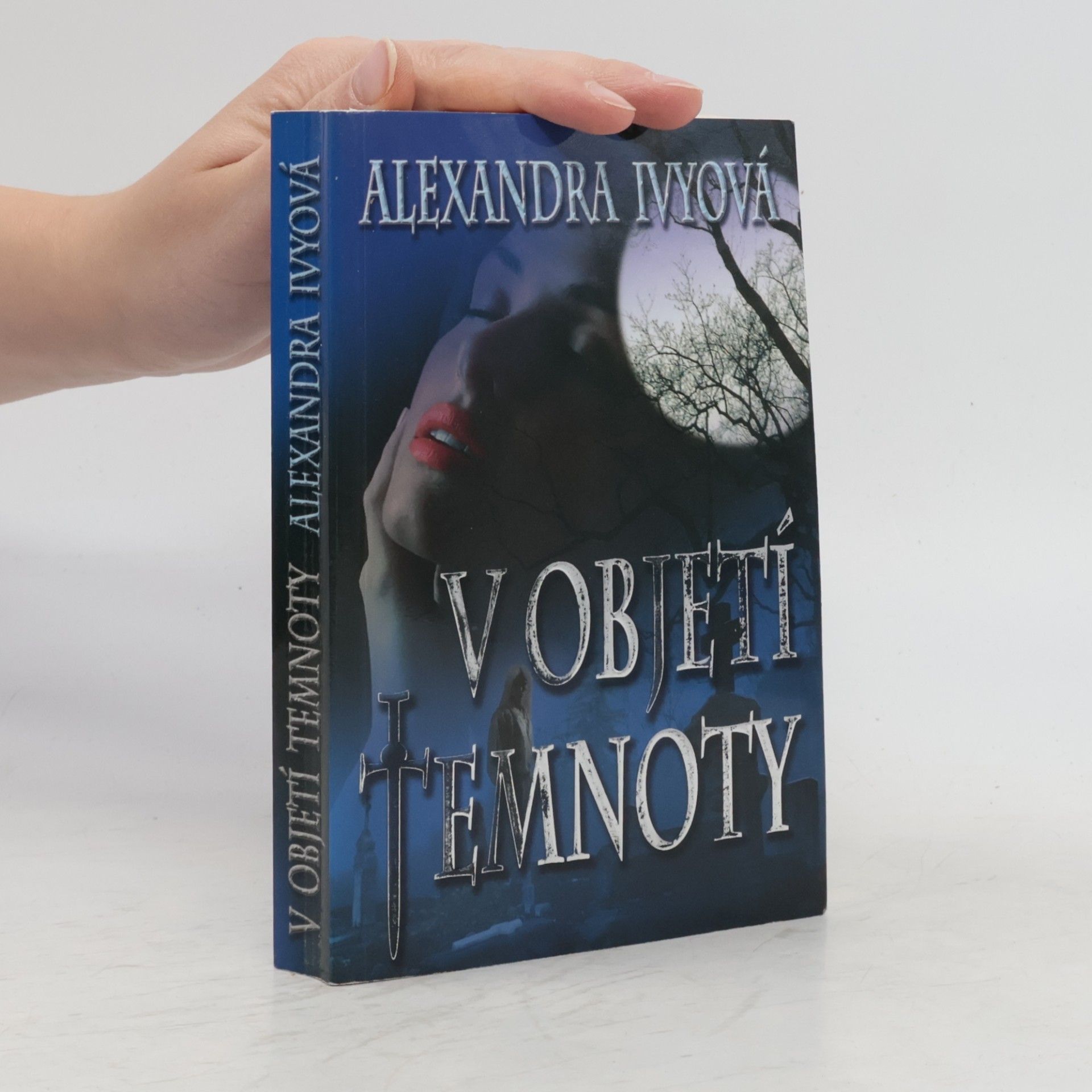 Alexandra Ivy V objetí temnoty
