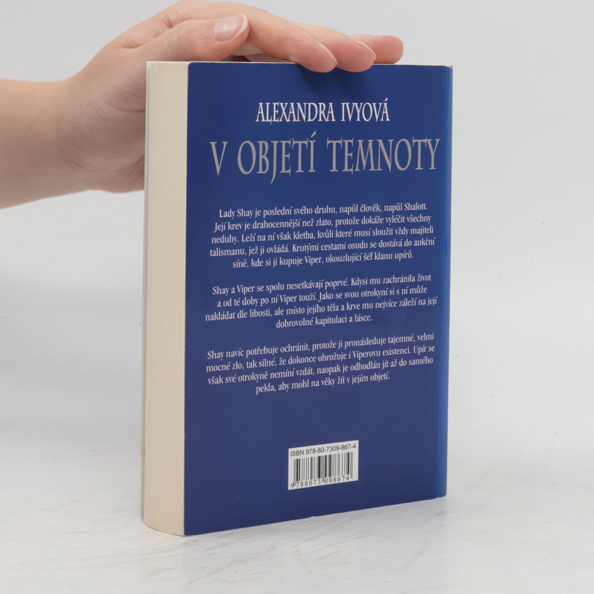Alexandra Ivy V objetí temnoty