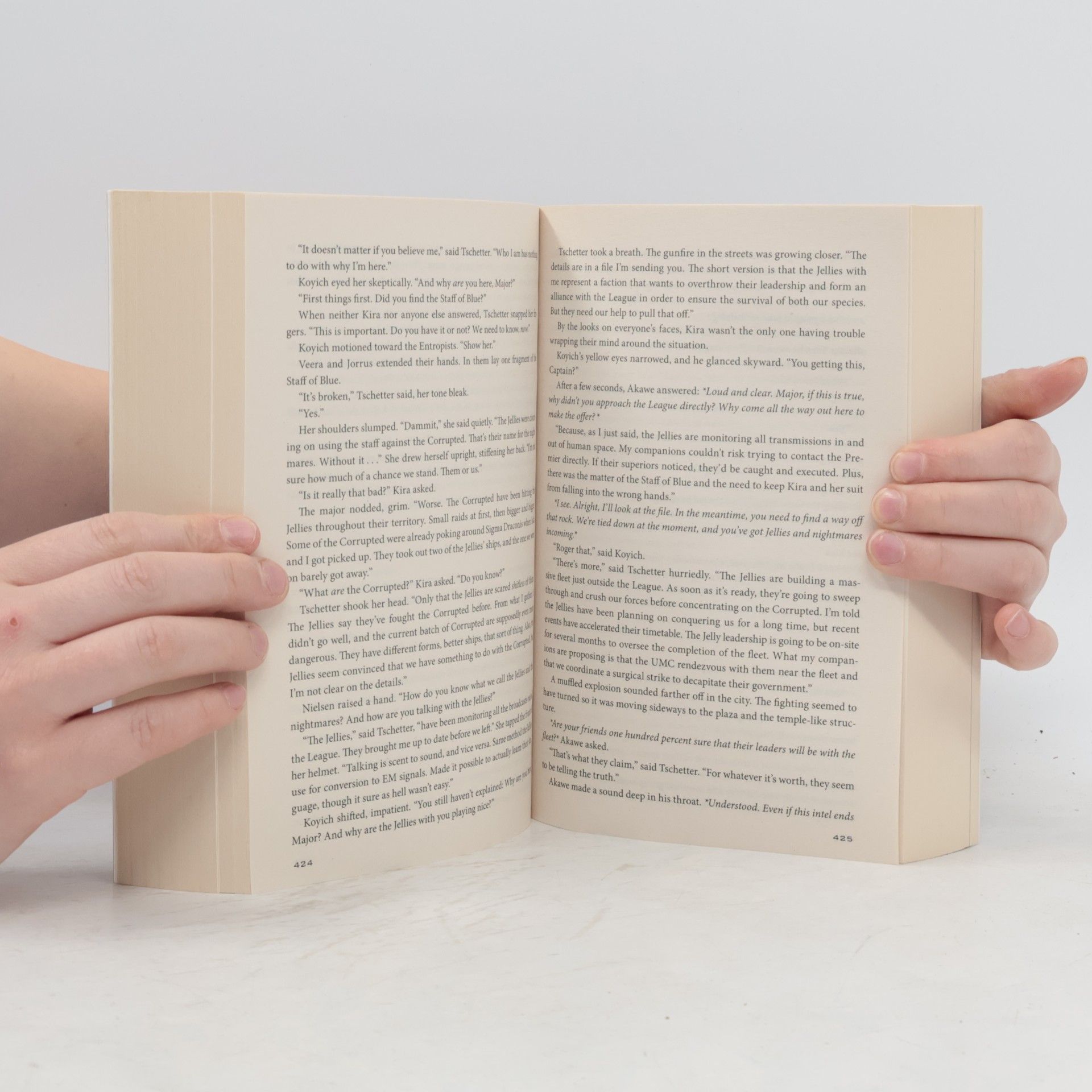 Christopher Paolini To sleep in a sea of stars