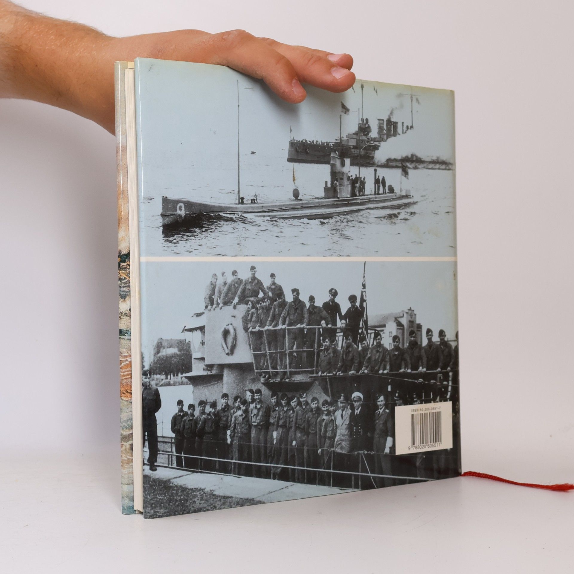 V. E. Tarrant Ponorky útočí : ofenziva německých ponorek 1914-1945