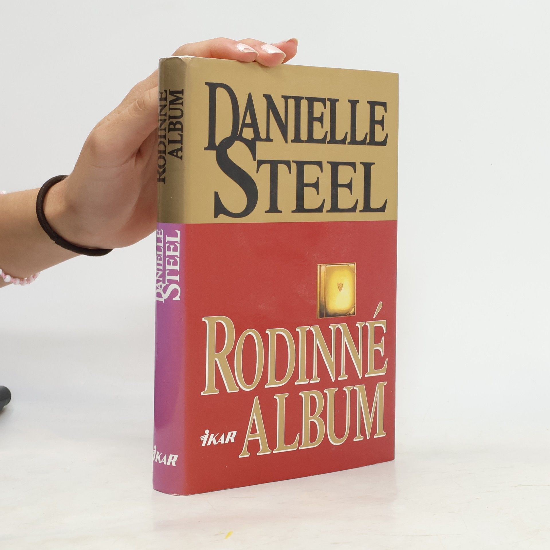 Danielle Steel Rodinné album
