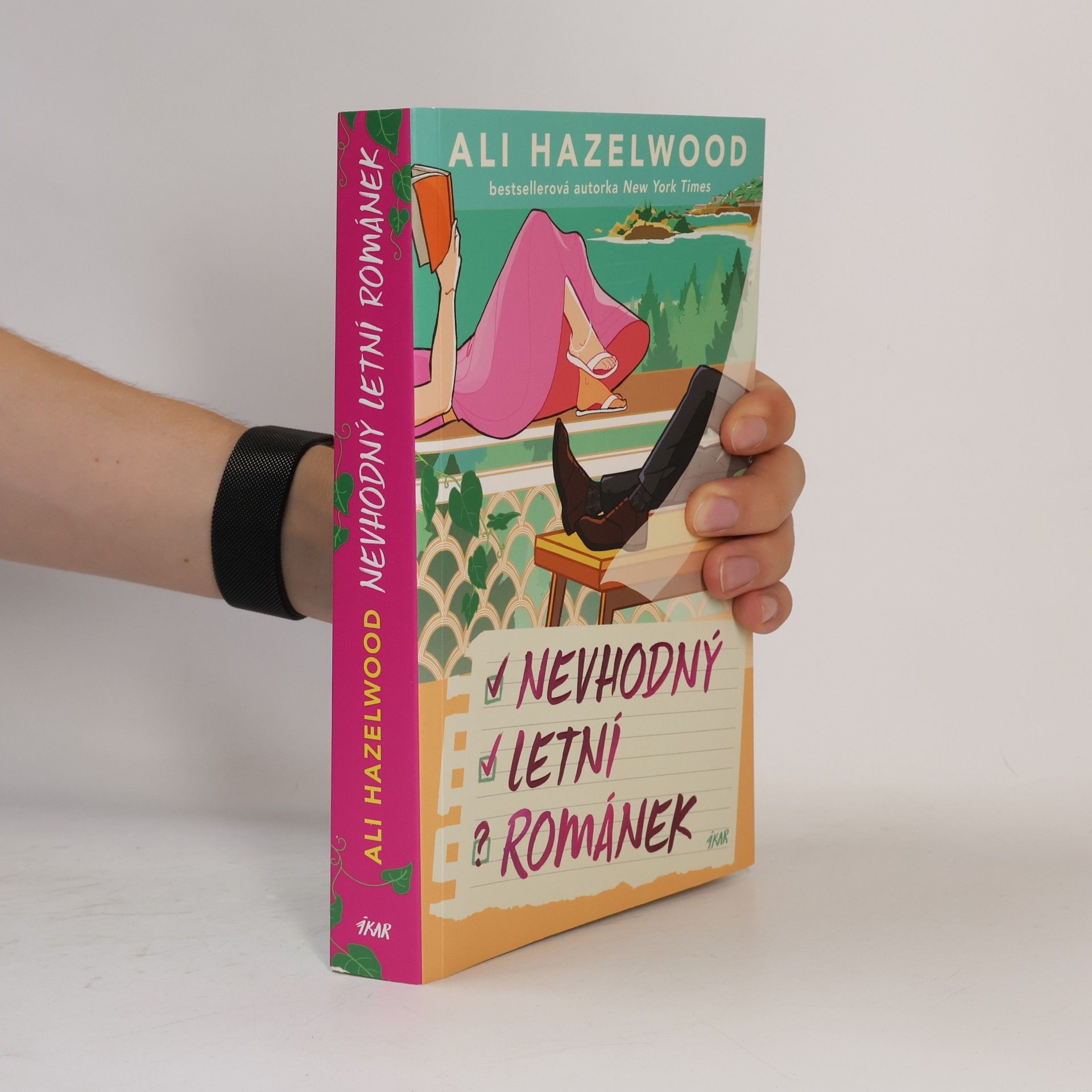 Ali Hazelwood Nevhodný letní románek