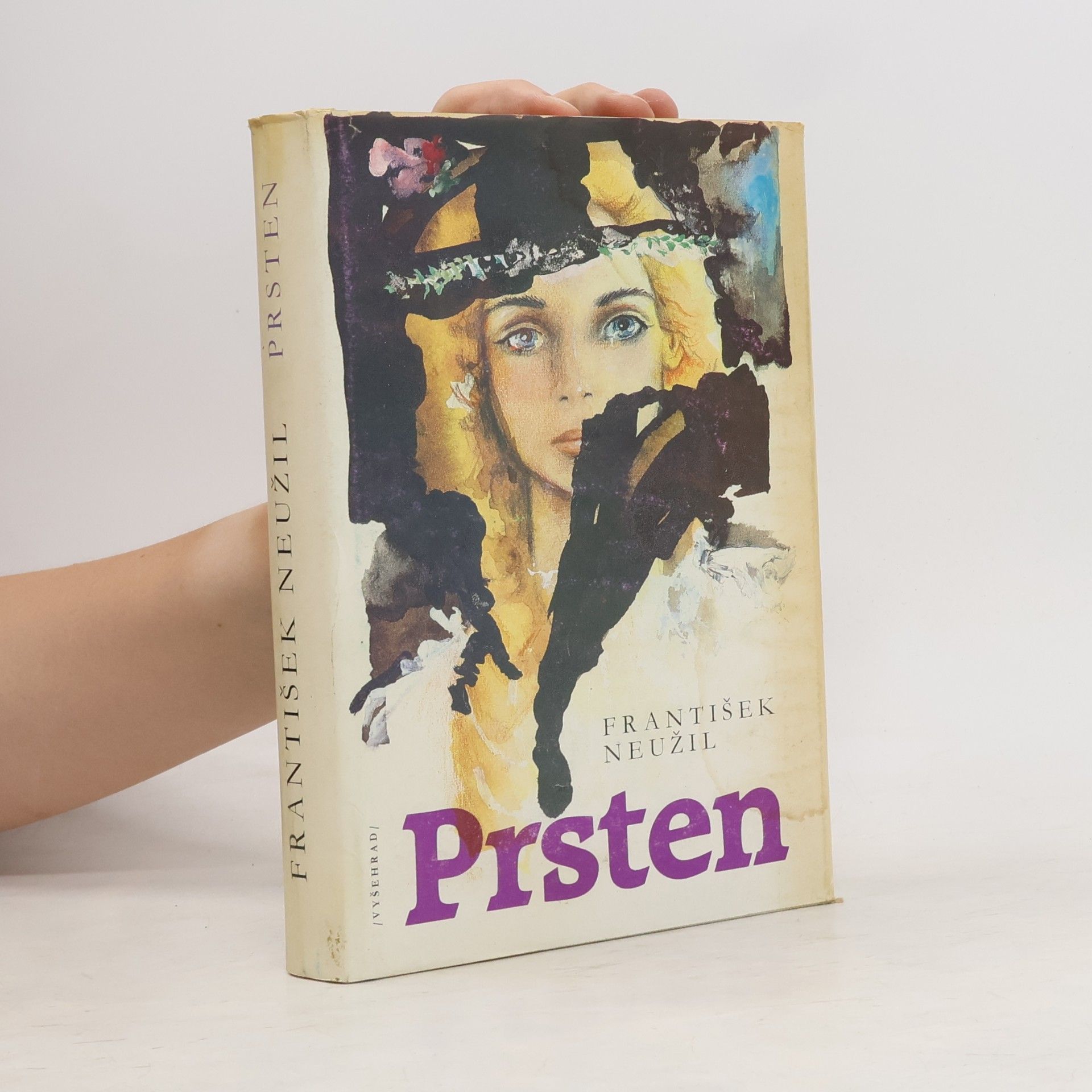 František Neužil Prsten