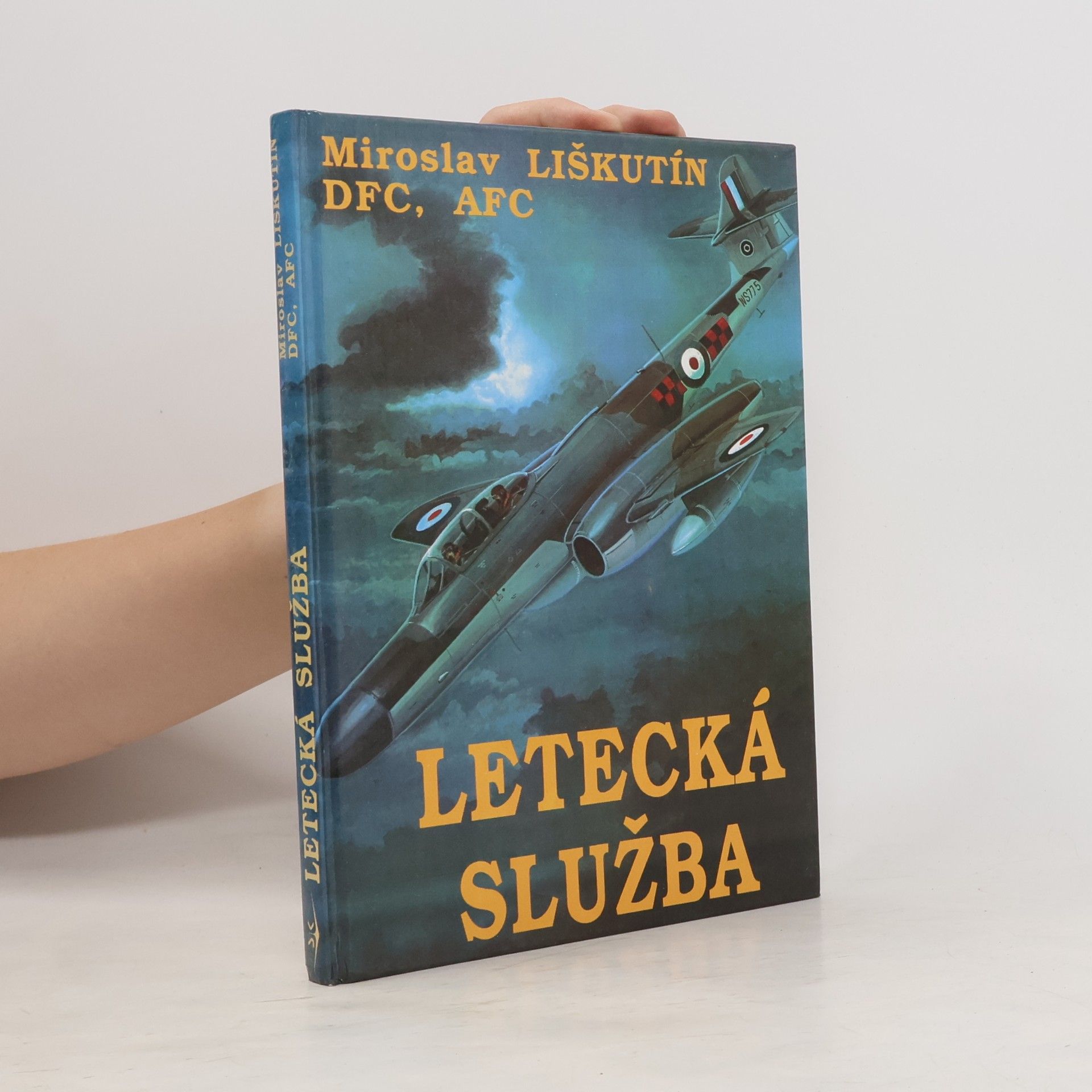 Miroslav Antonín Liškutín Letecká služba