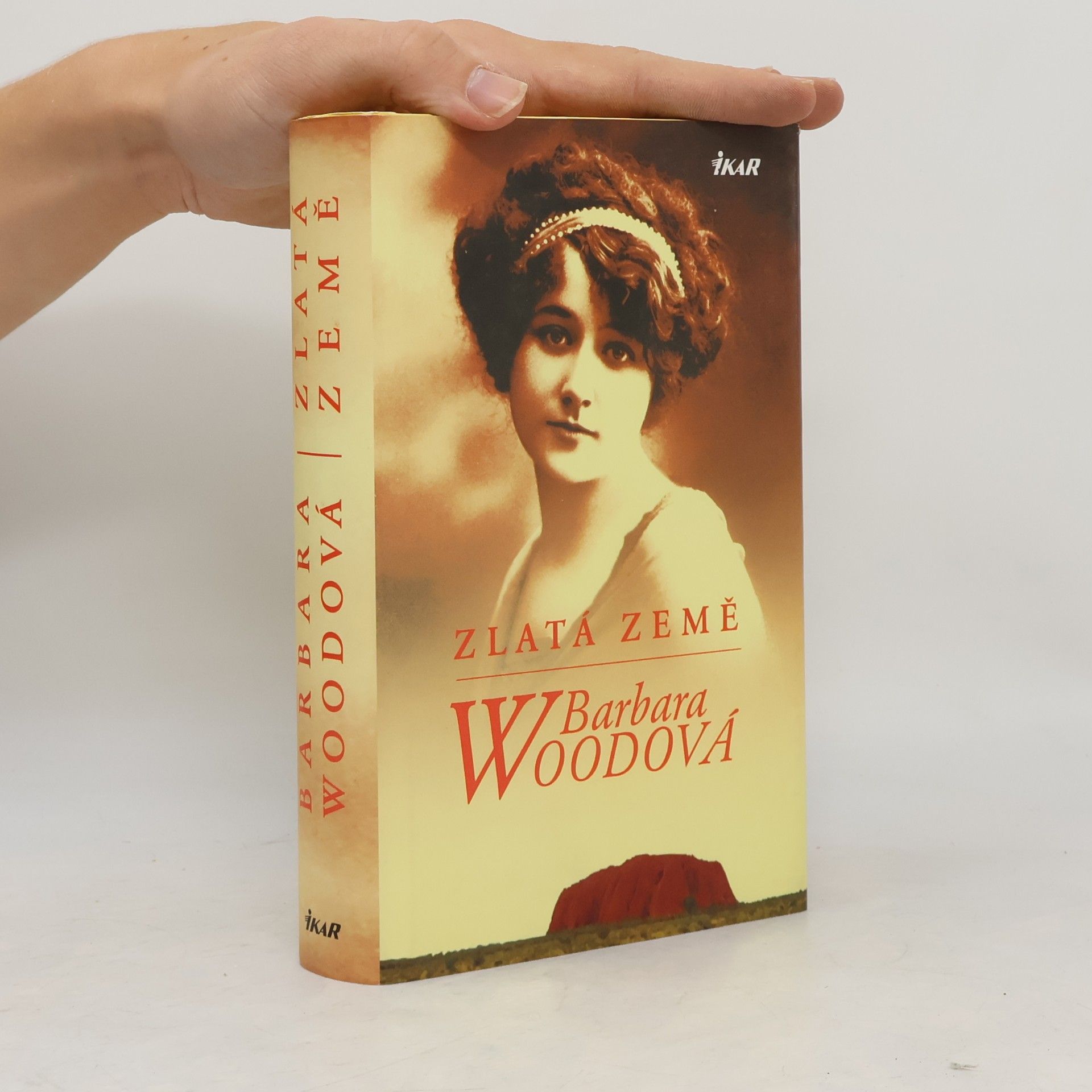 Barbara Wood Zlatá země