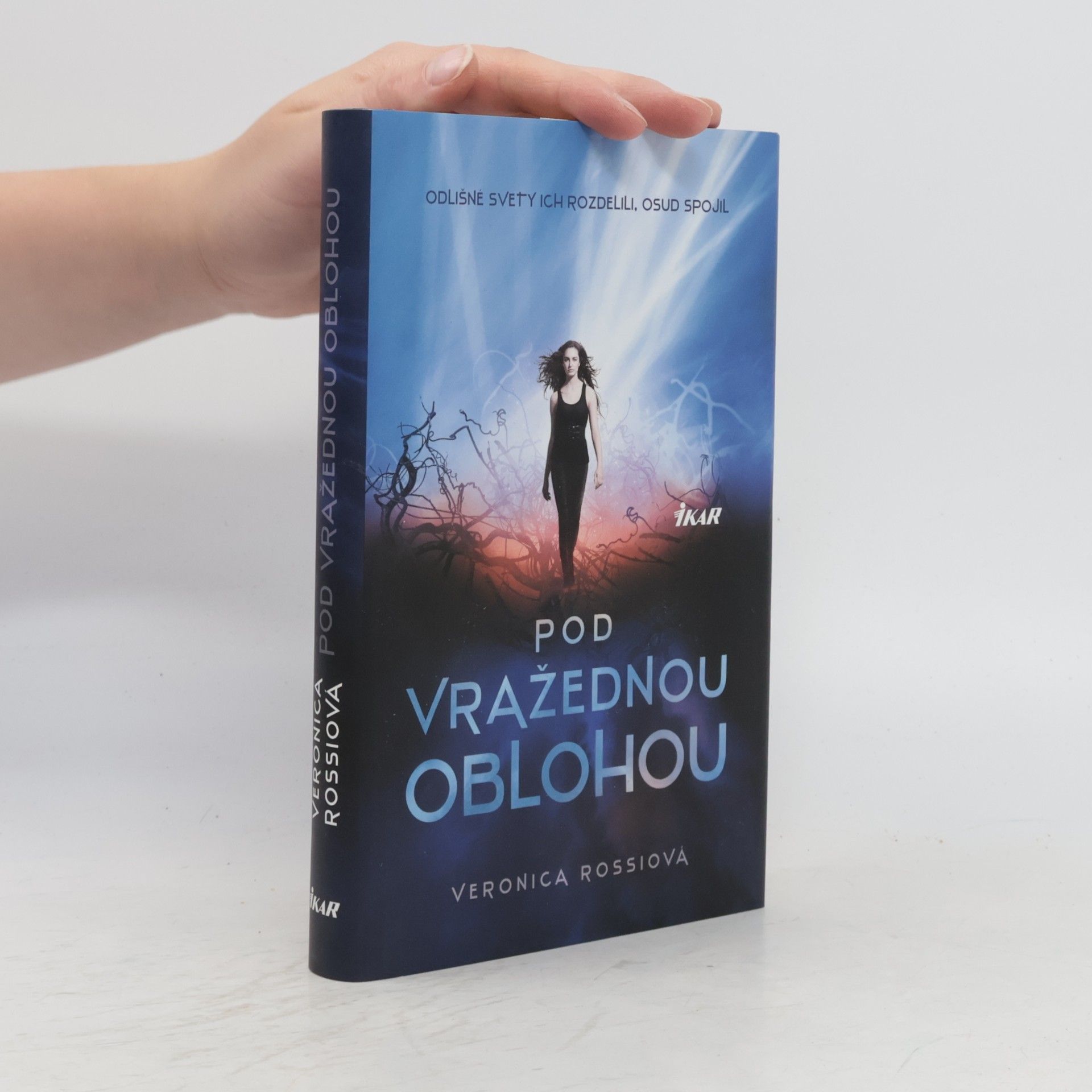 Veronica Rossi Pod vražednou oblohou