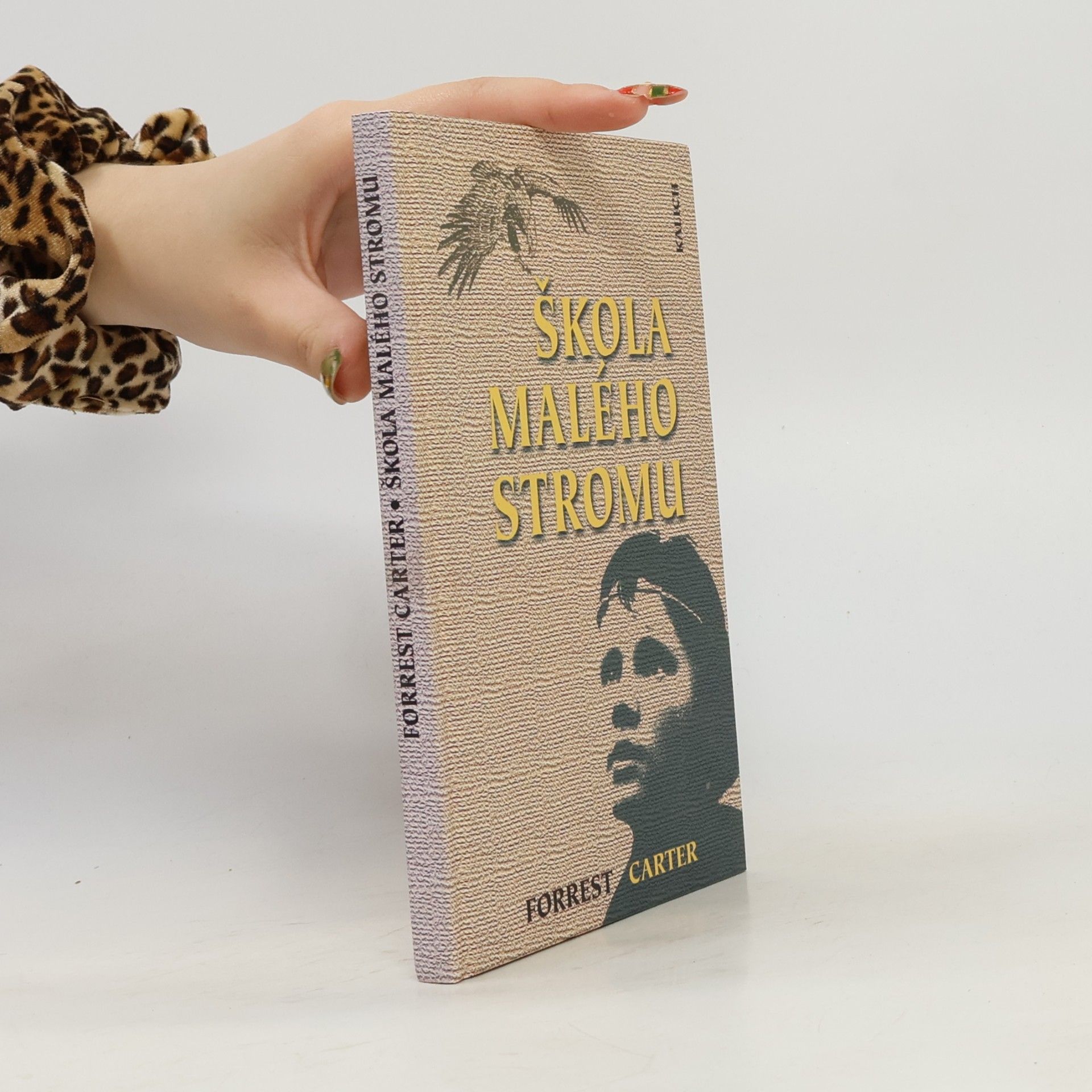 Forrest Carter Škola malého stromu