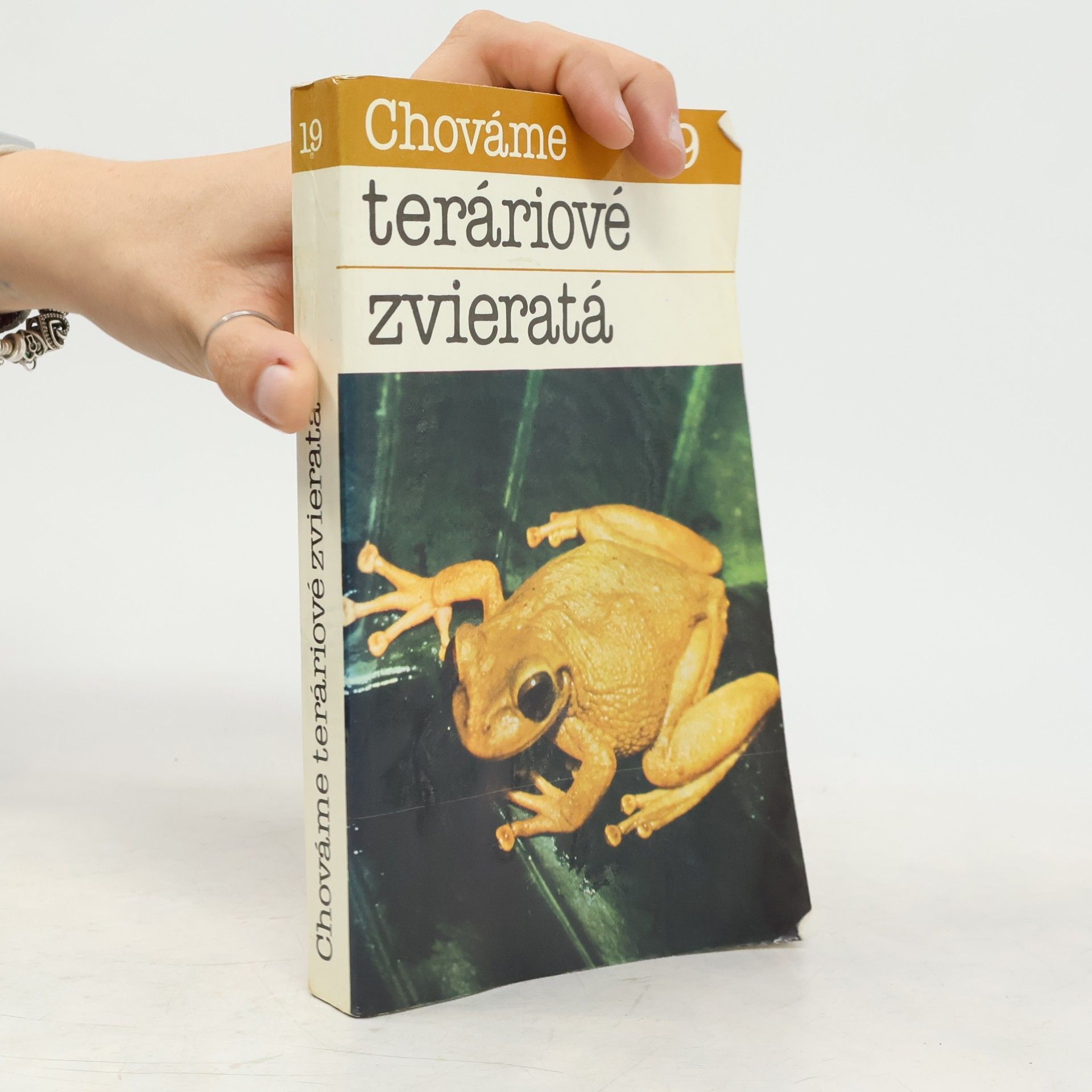 Kolektiv autorů Chováme teráriové zvierata
