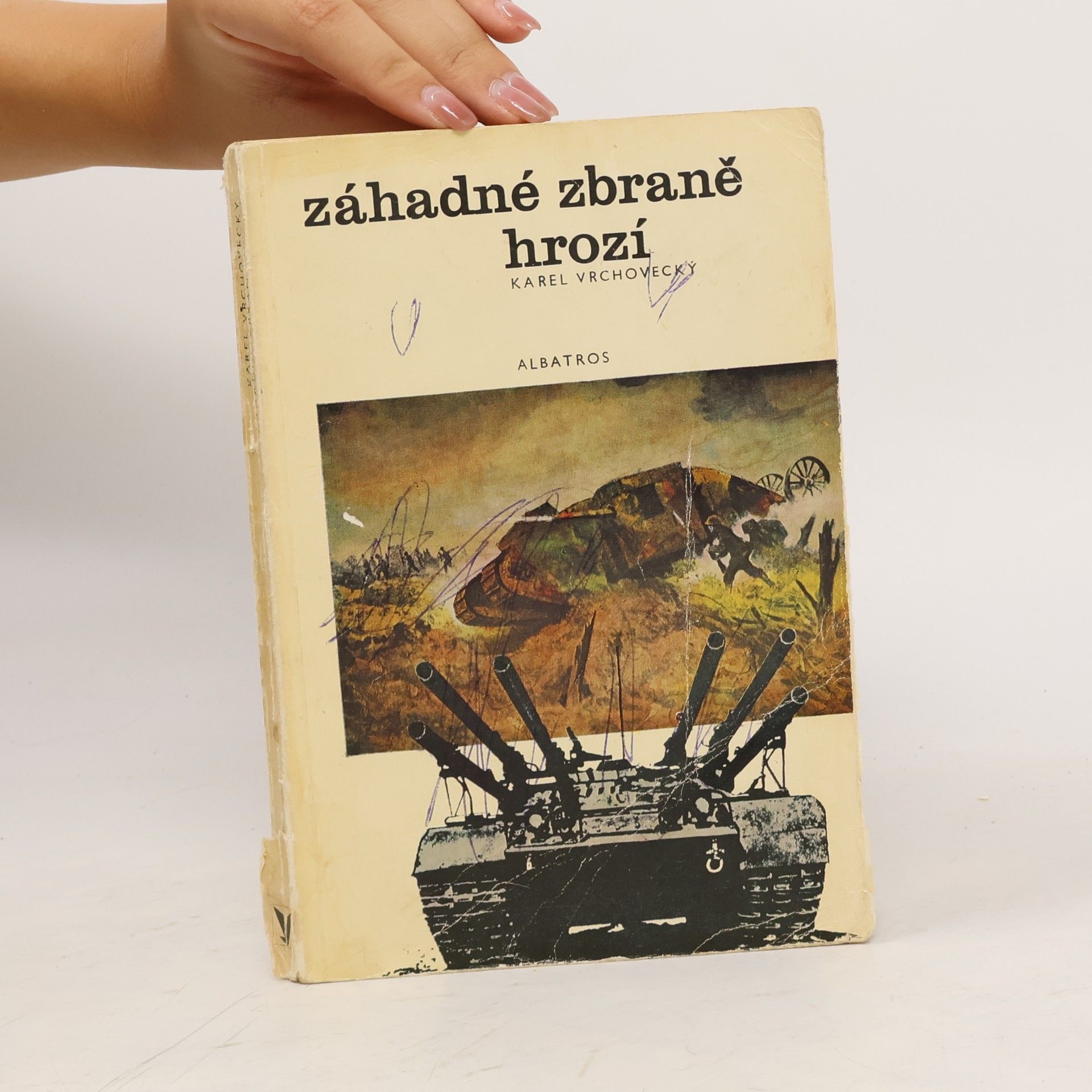 Karel Vrchovecký Záhadné zbraně hrozí