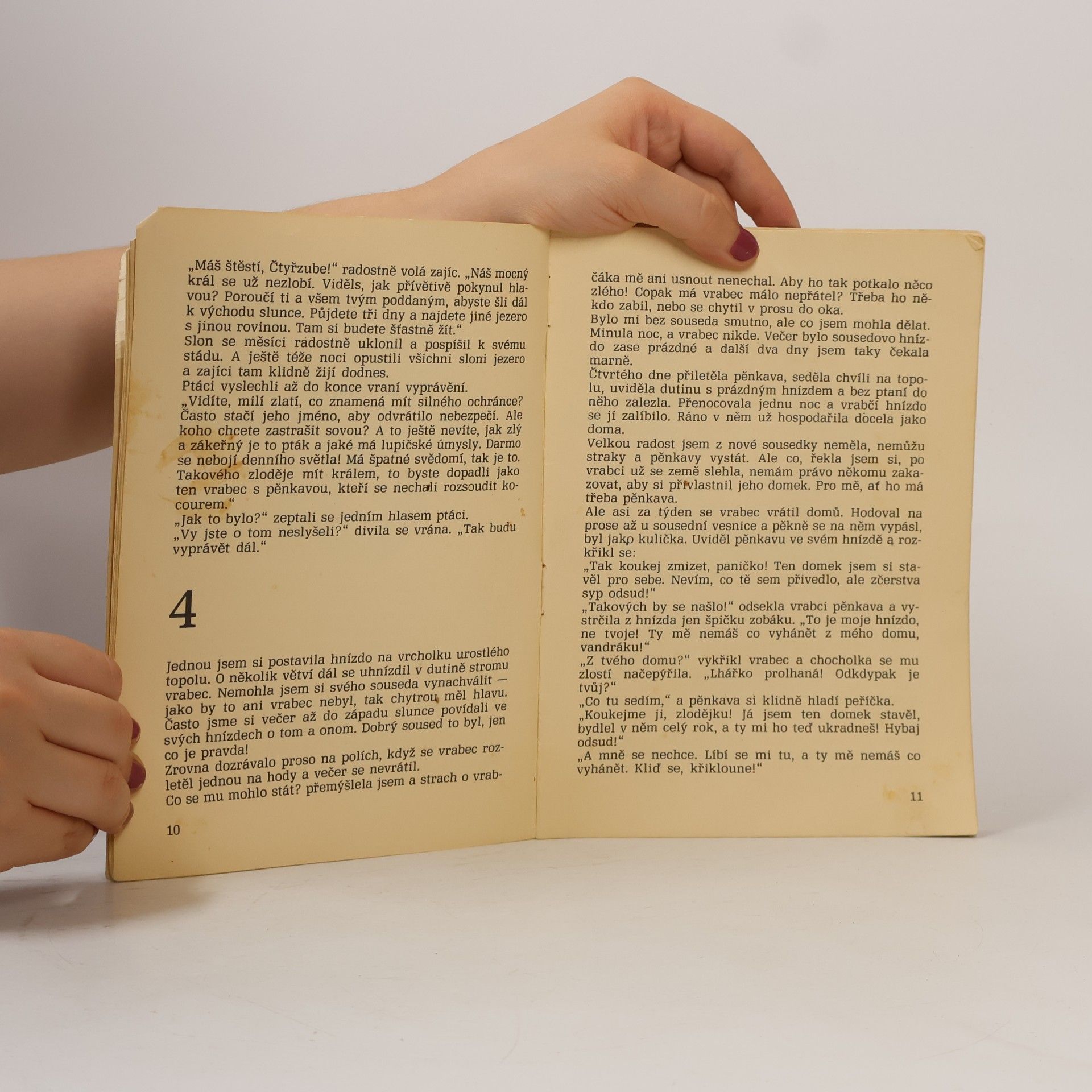 Various authors Pírko ptáka ohniváka. Soví válka