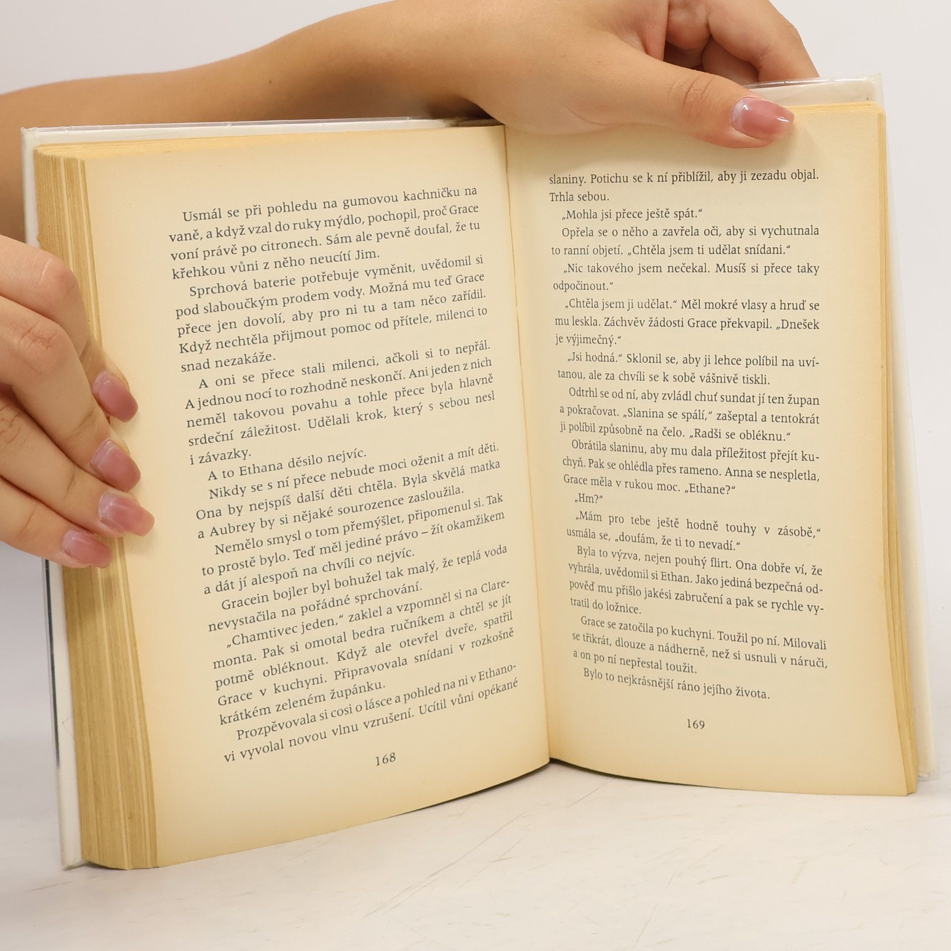 Nora Roberts Bouřlivý příliv