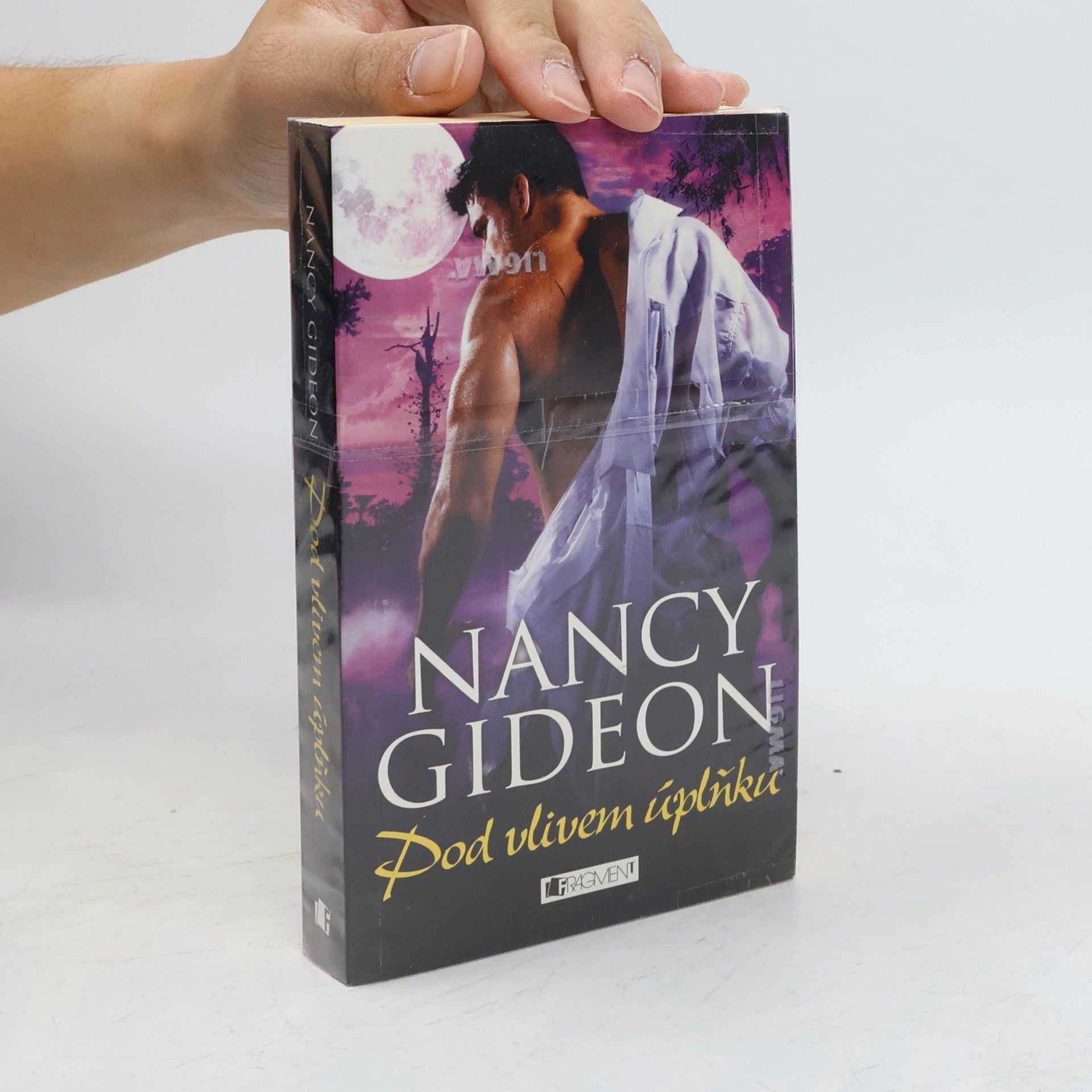 Nancy Gideon Pod vlivem úplňku