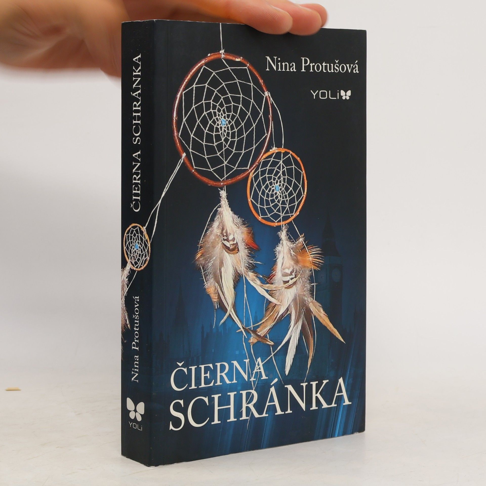 Nina Protušová Čierna schránka