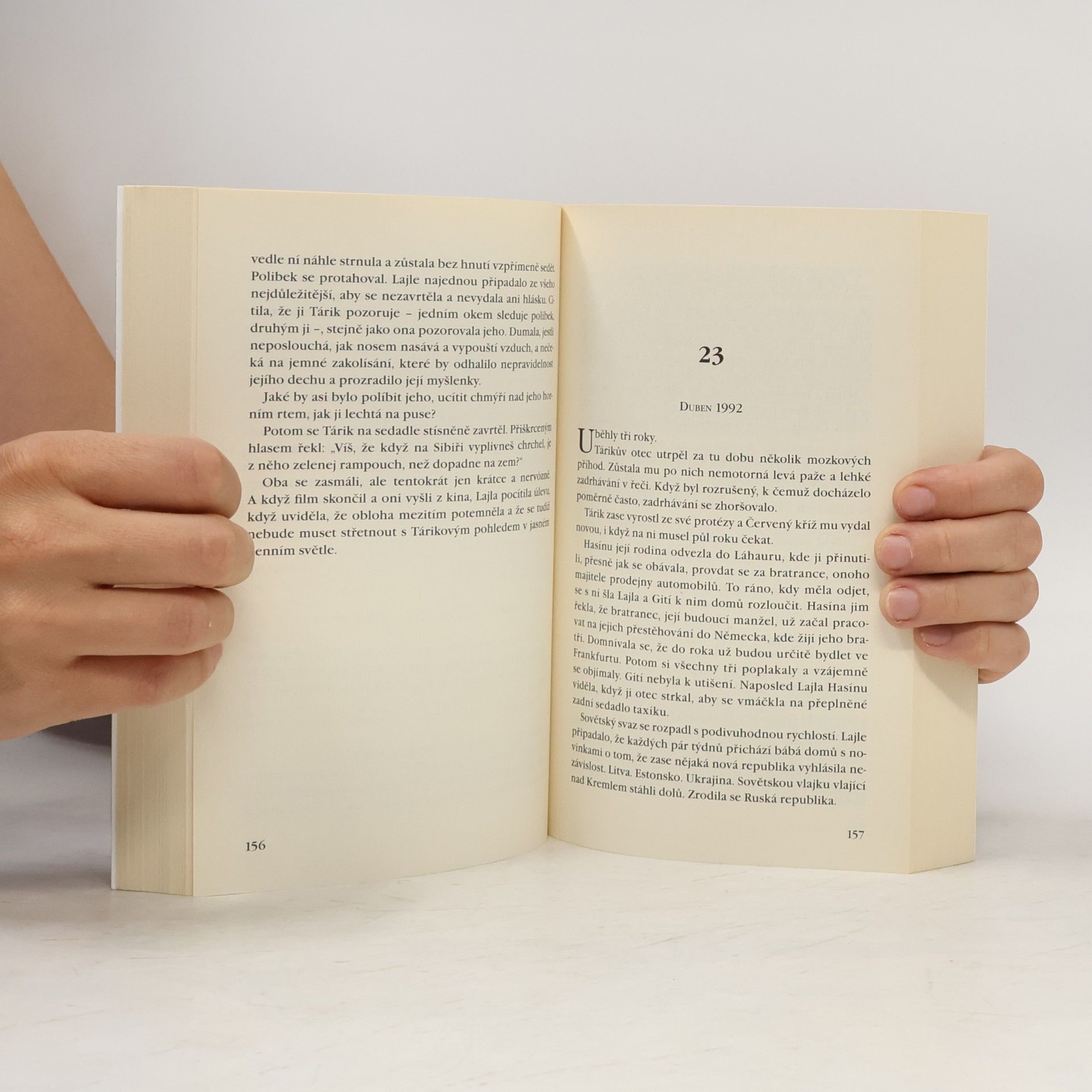 Khaled Hosseini Tisíce planoucích sluncí