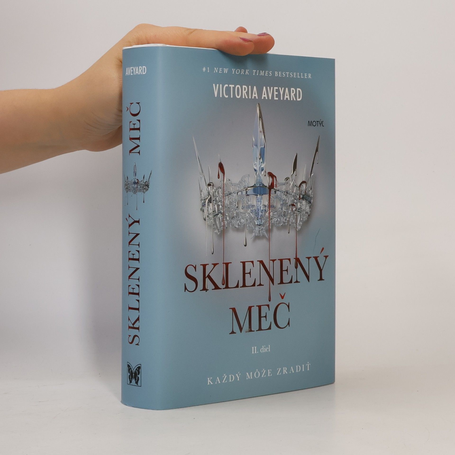 Victoria Aveyard Sklenený meč
