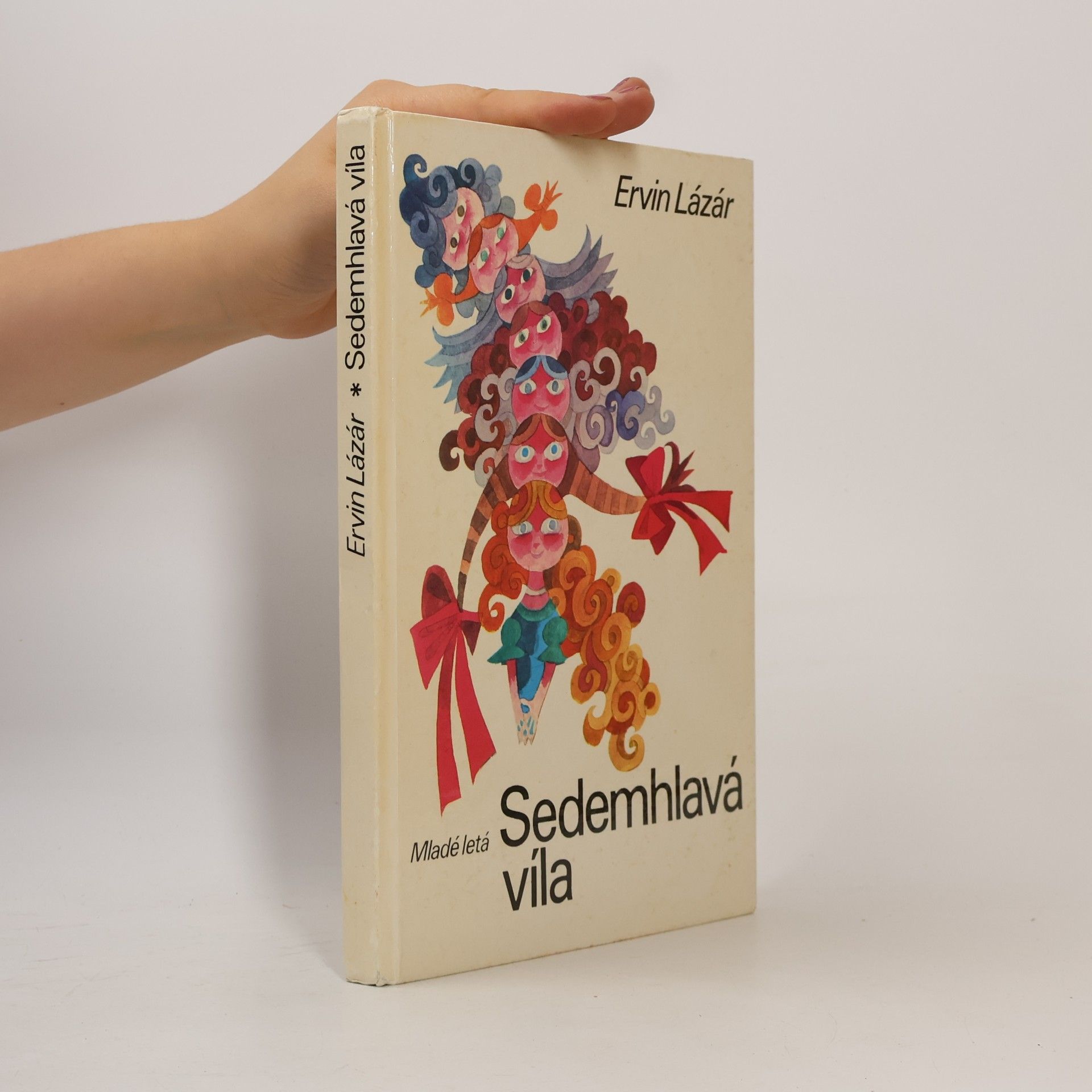 Ervin Lázár Sedemhlavá víla