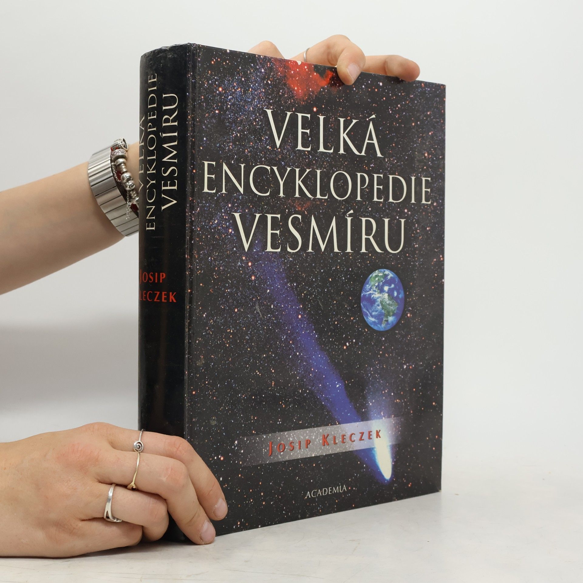 Velká encyklopedie vesmíru