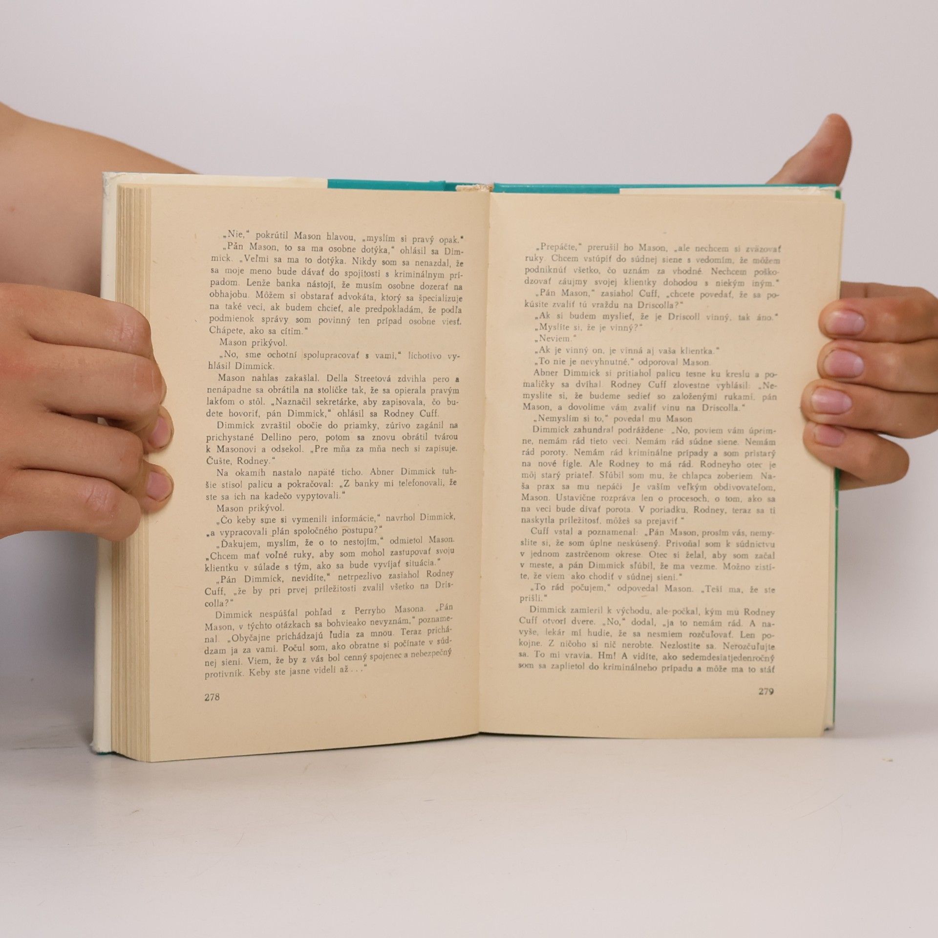 Erle Stanley Gardner Prípad námesačníkovej netere. Prípad chromého kanárika. Prípad s hracími kockami