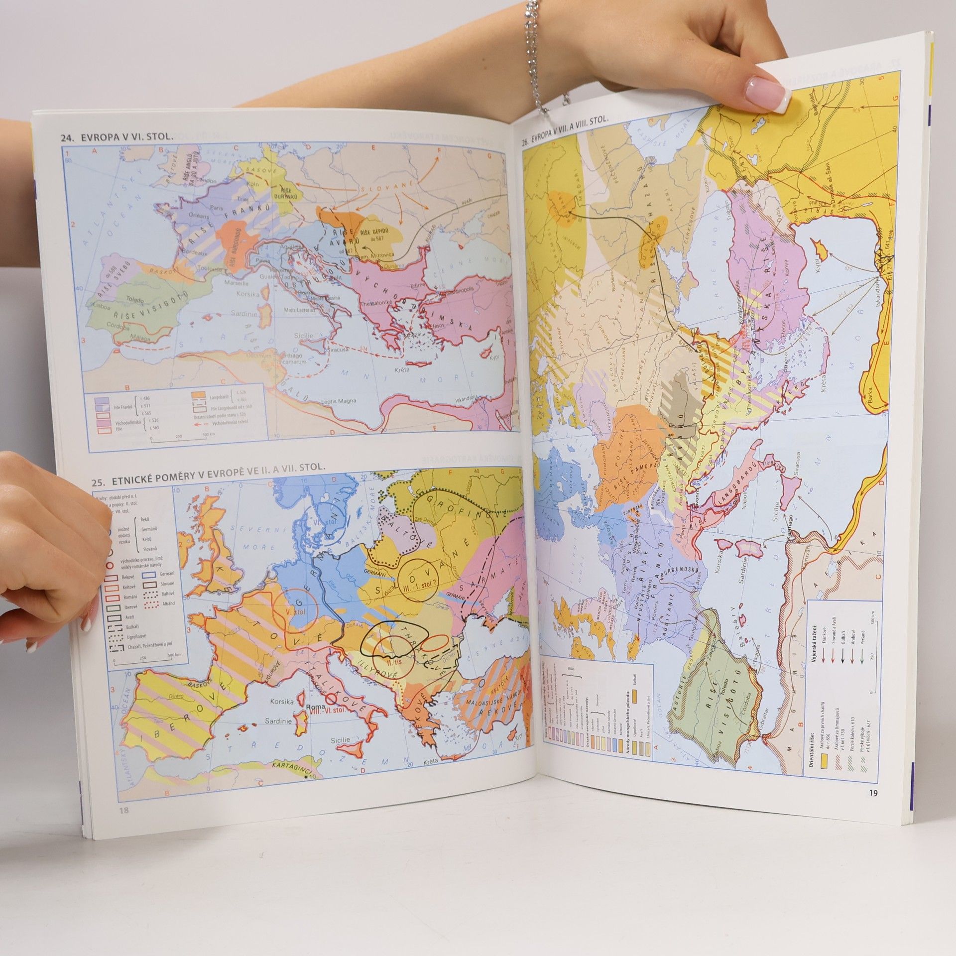 Auteurscollectief Atlas světových dějin. 1. díl, Pravěk - středověk