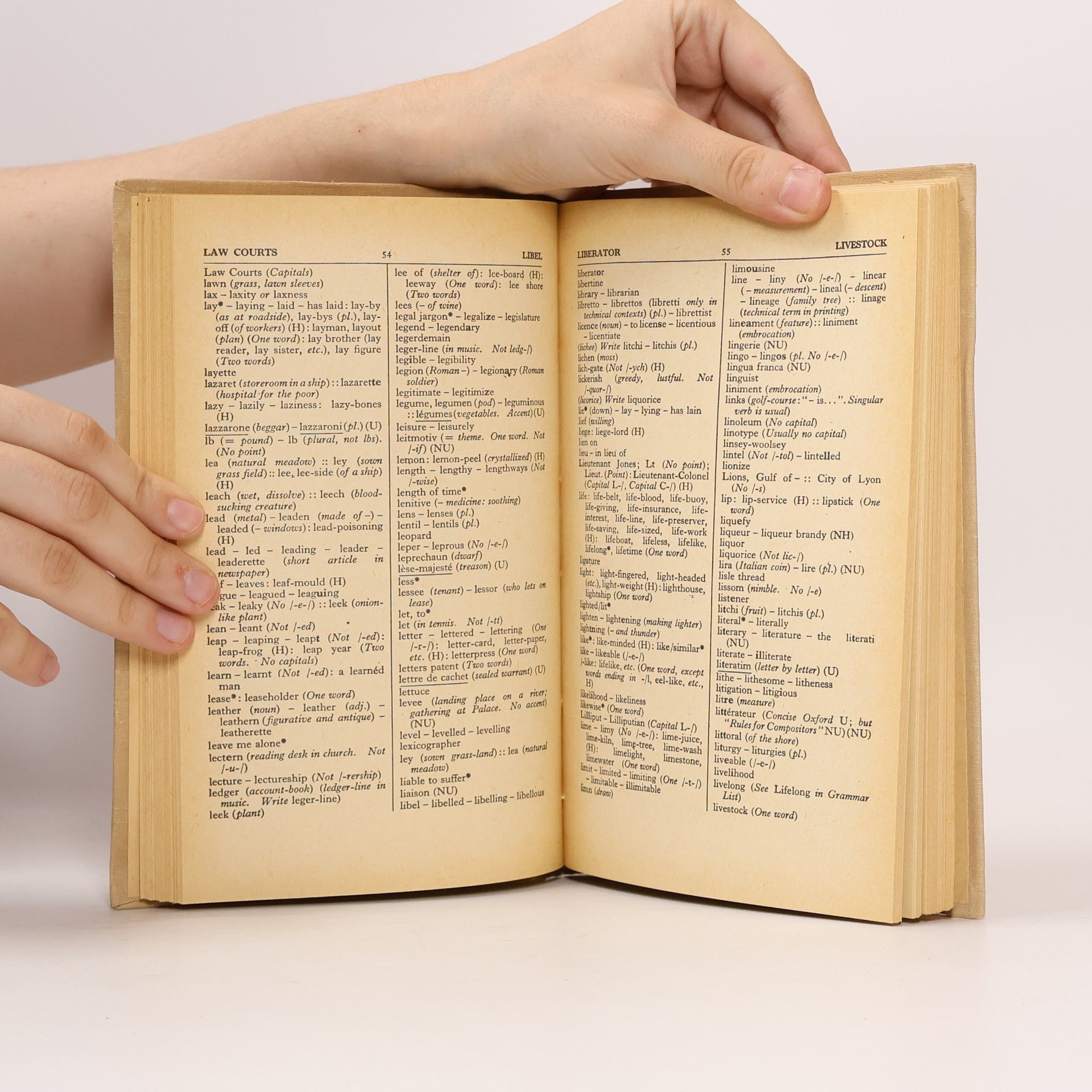 Michael West Deskbook of Correct English