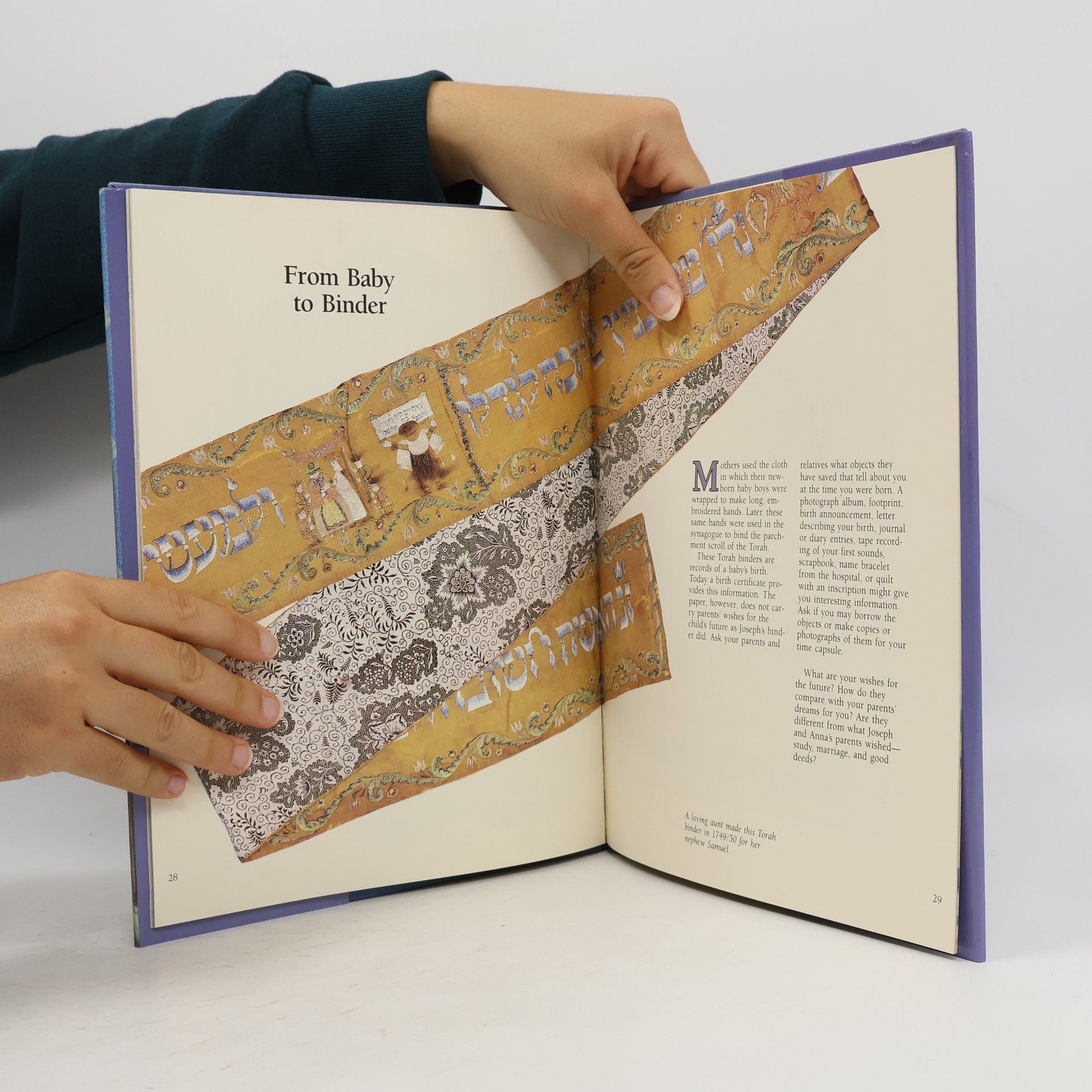 Chaya Burstein Joseph and Anna´s Time Capsule