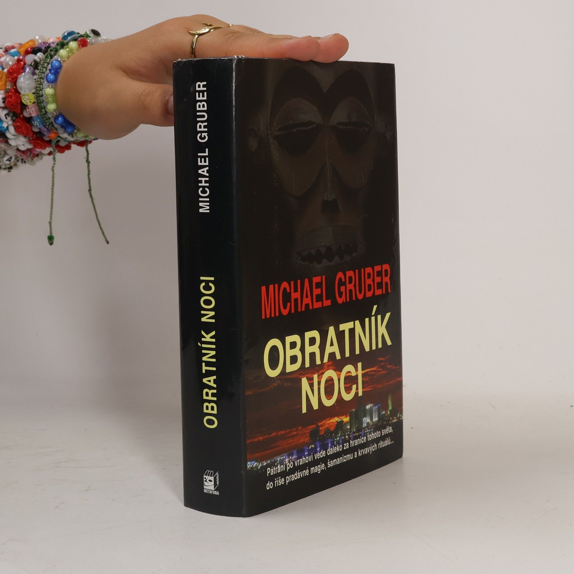 Michael Gruber Obratník noci