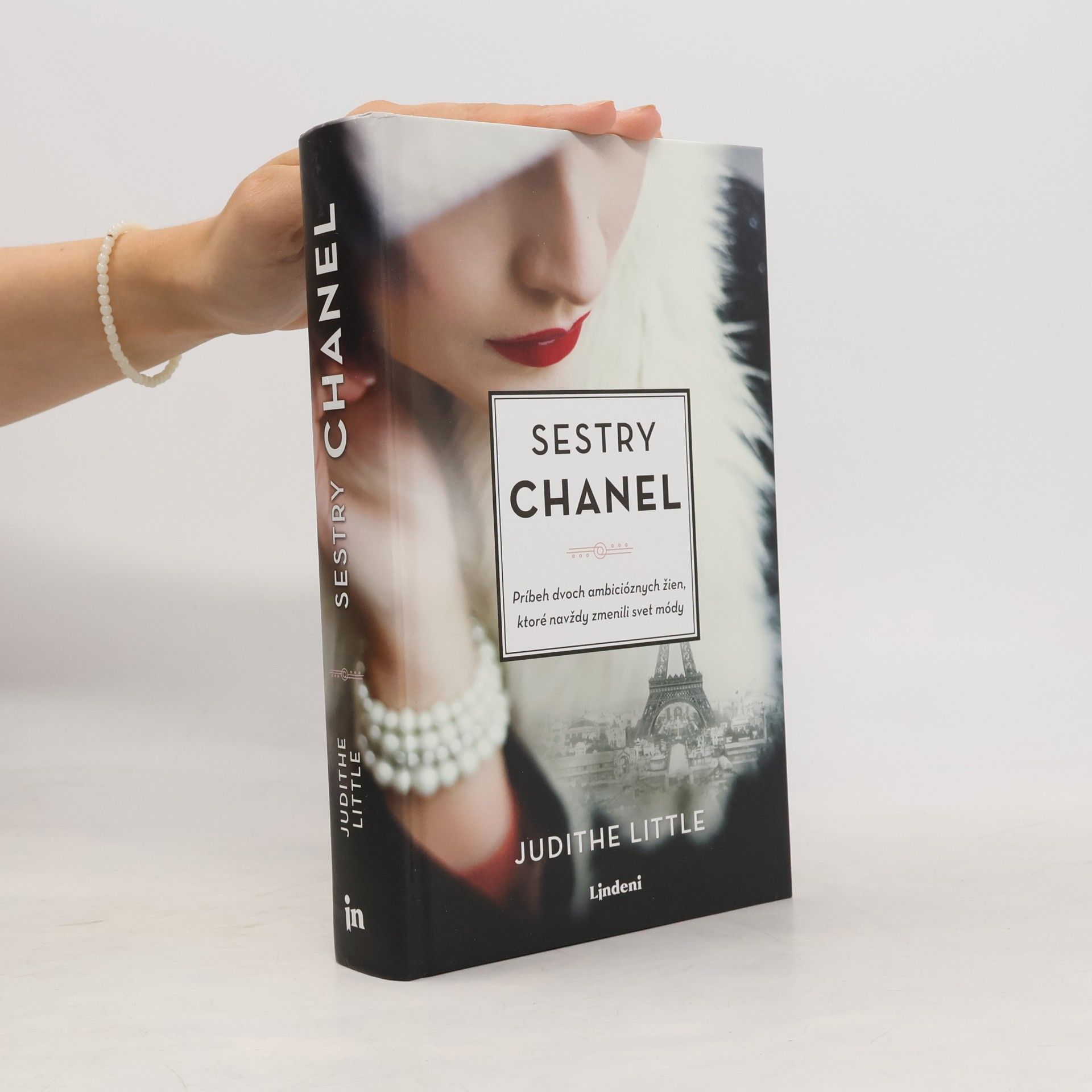 Judithe Little Sestry Chanel