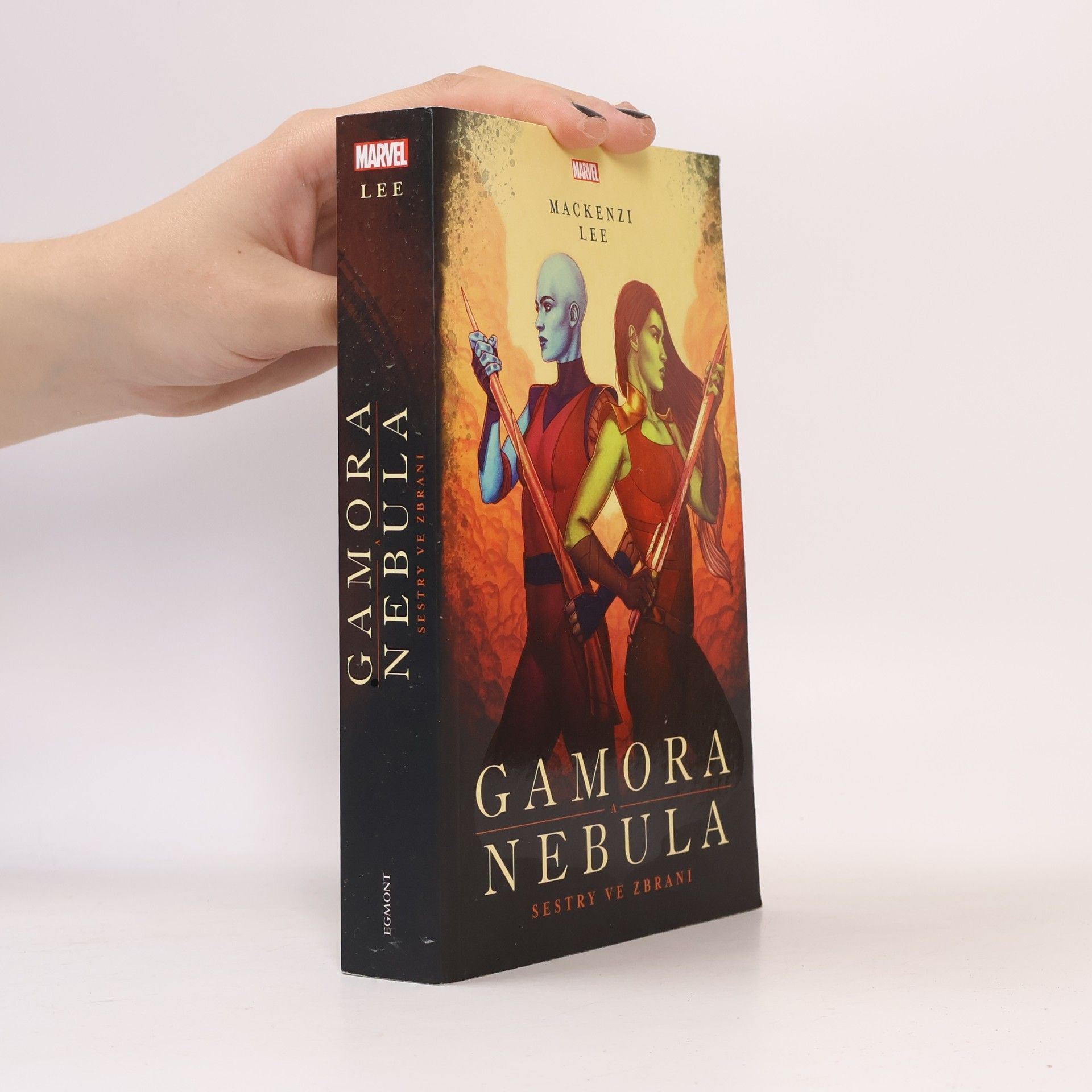 Mackenzi Lee Gamora a Nebula: sestry ve zbrani