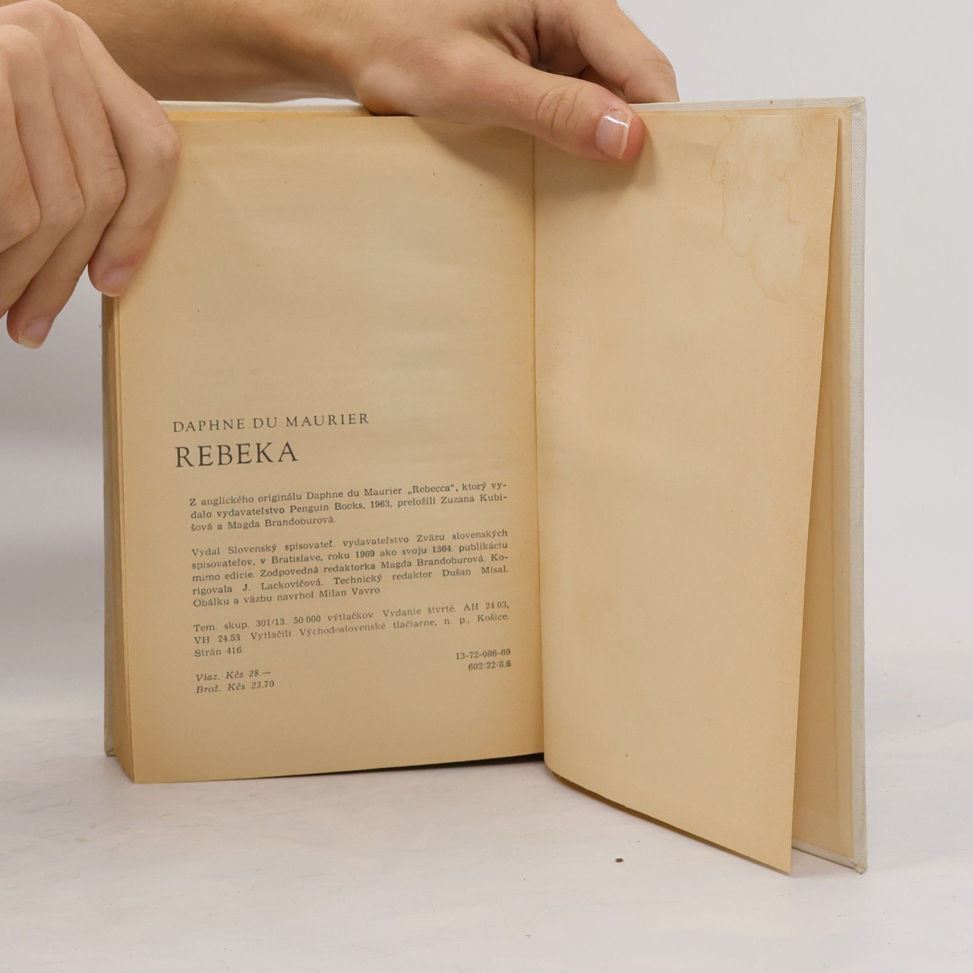 Daphne du Maurier Rebeka