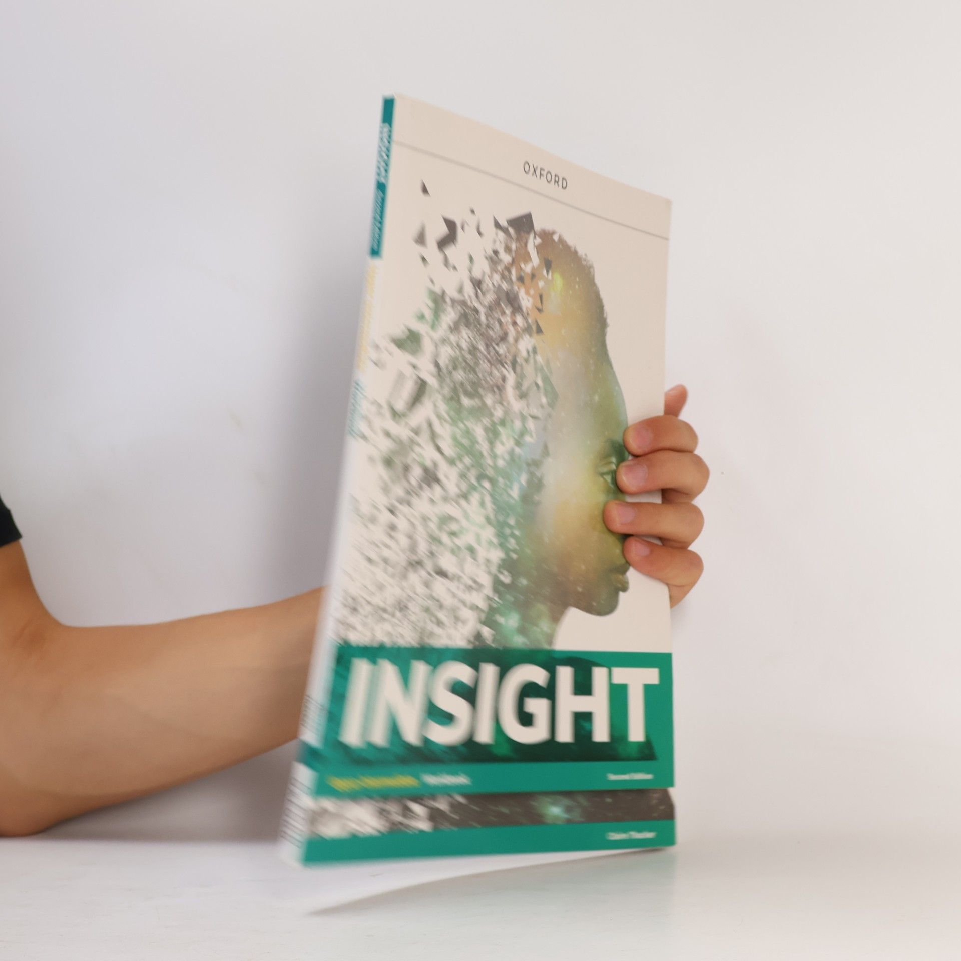 Claire Thacker Insight. Upper-intermediate workbook