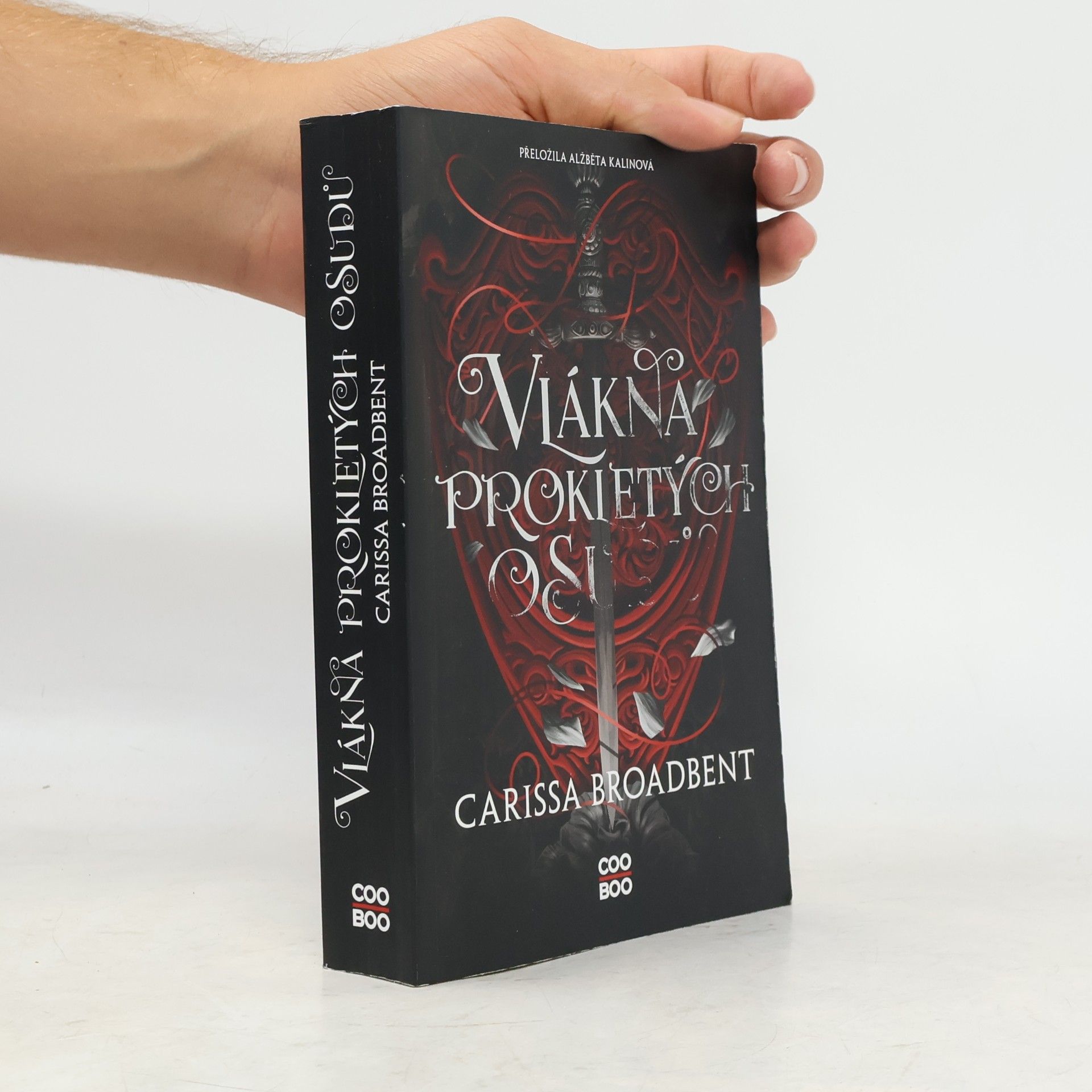 Carissa Broadbent Vlákna prokletých osudů