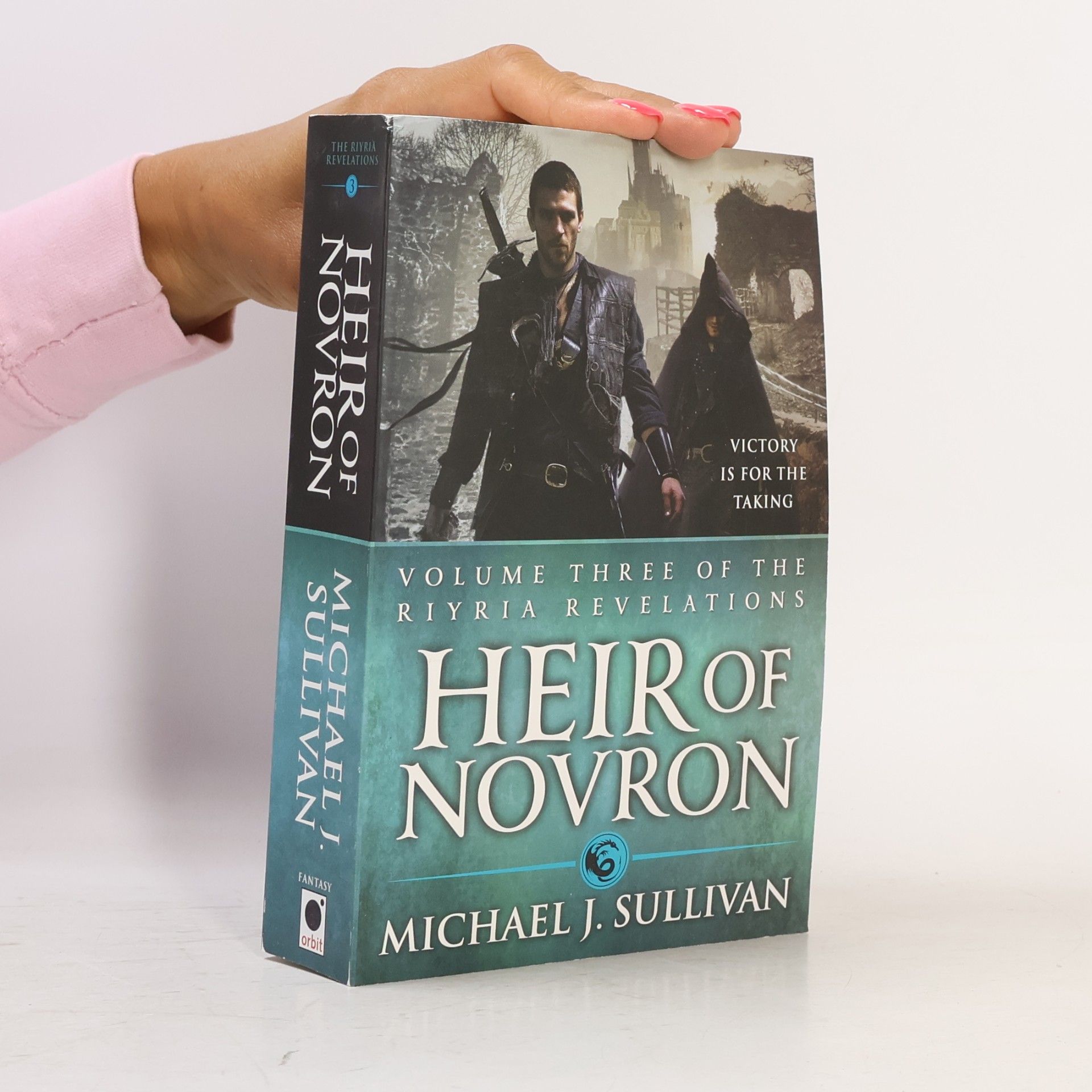 Michael J. Sullivan Heir of Novron