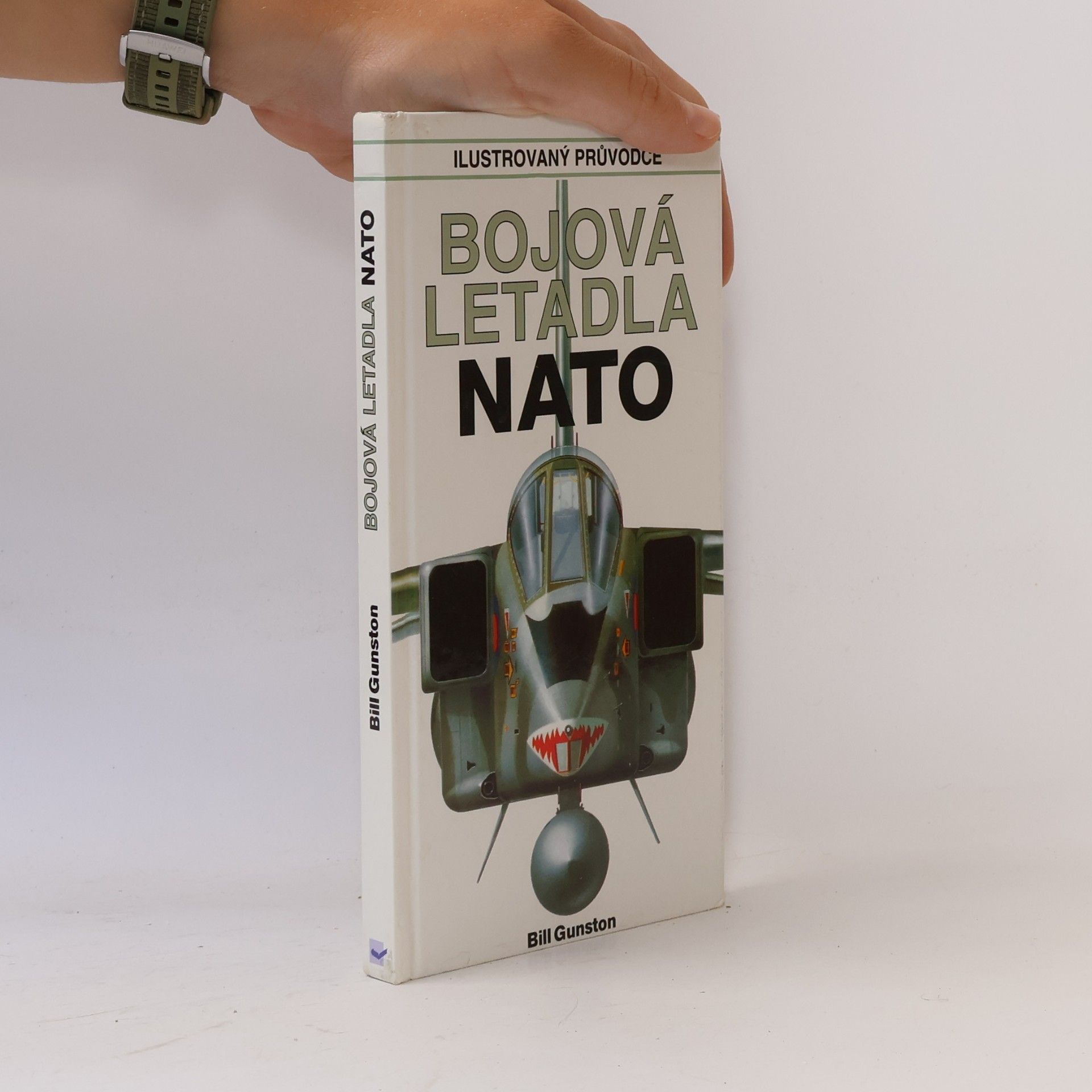 Bill Gunston Bojová letadla NATO