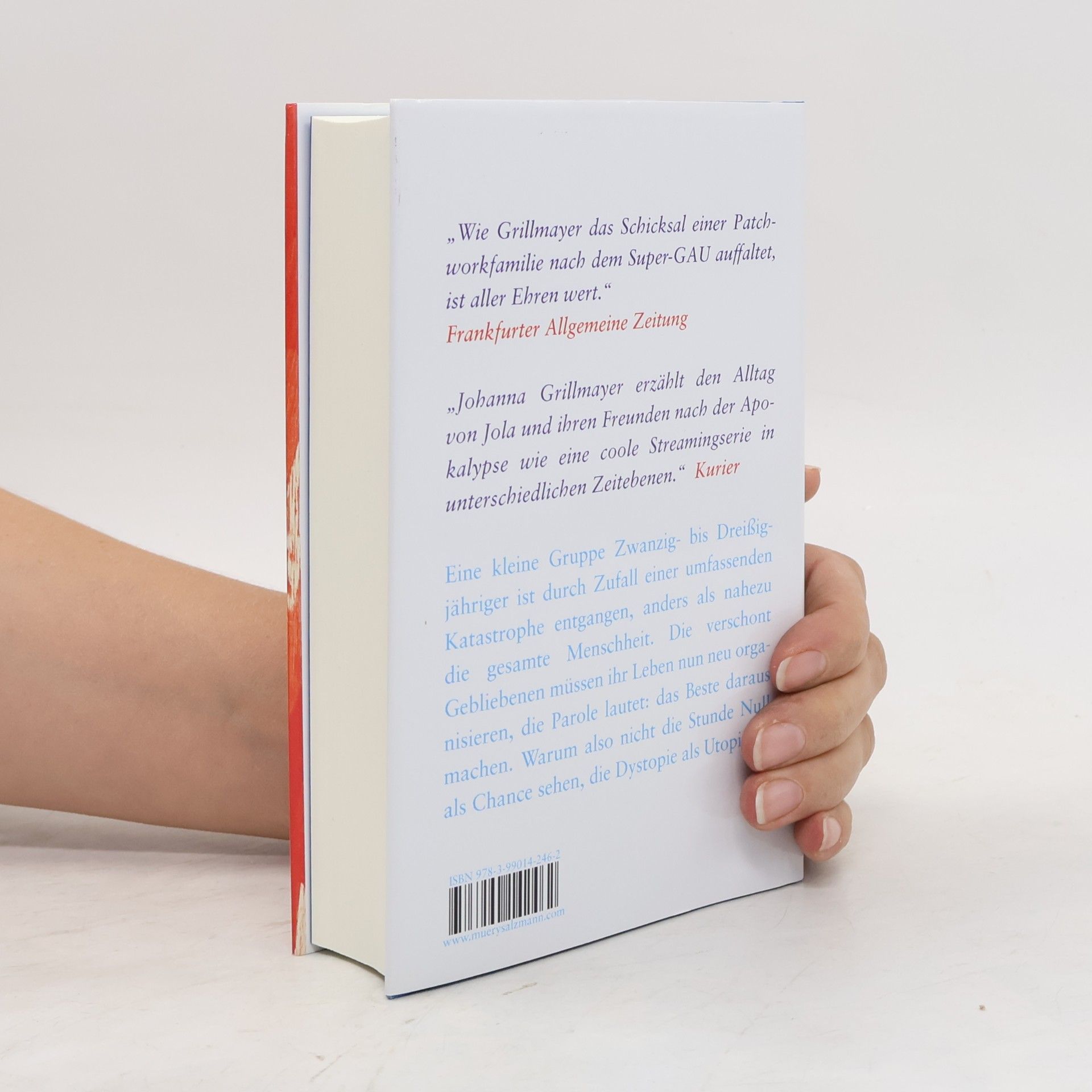 Johanna Grillmayer That's life in Dystopia