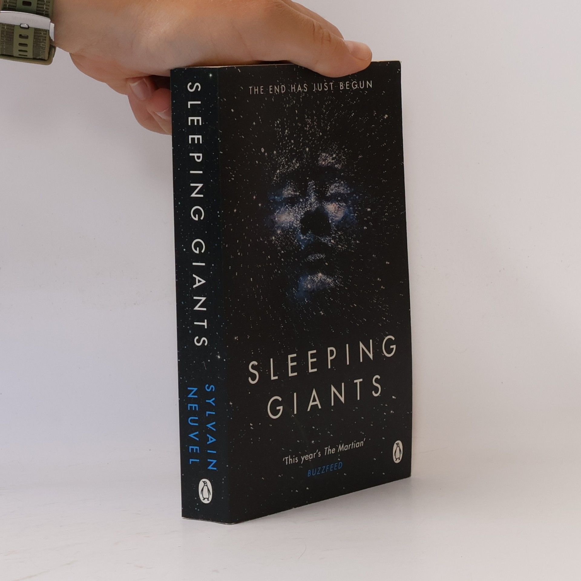 Sylvain Neuvel Sleeping giants