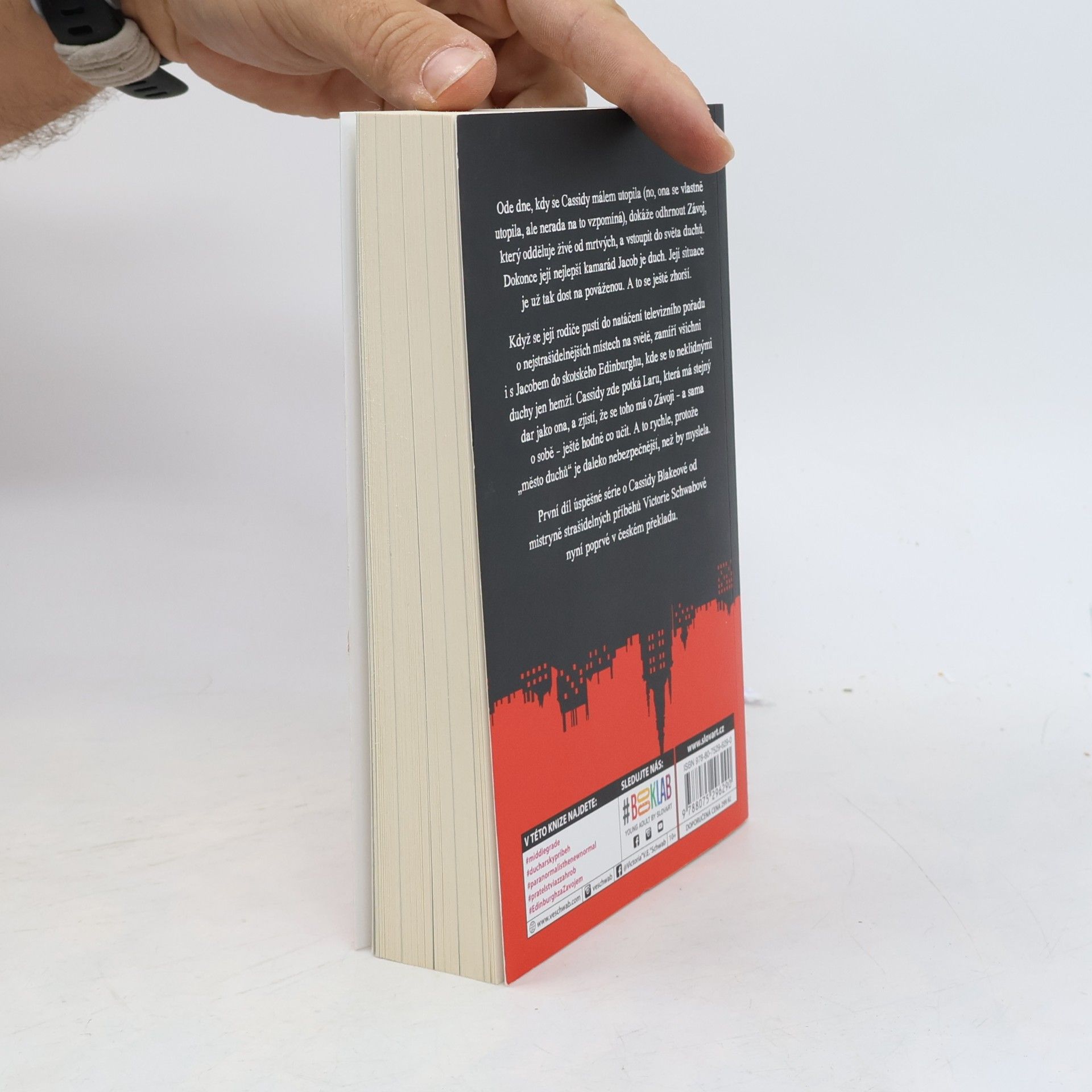 Victoria Schwab Město duchů